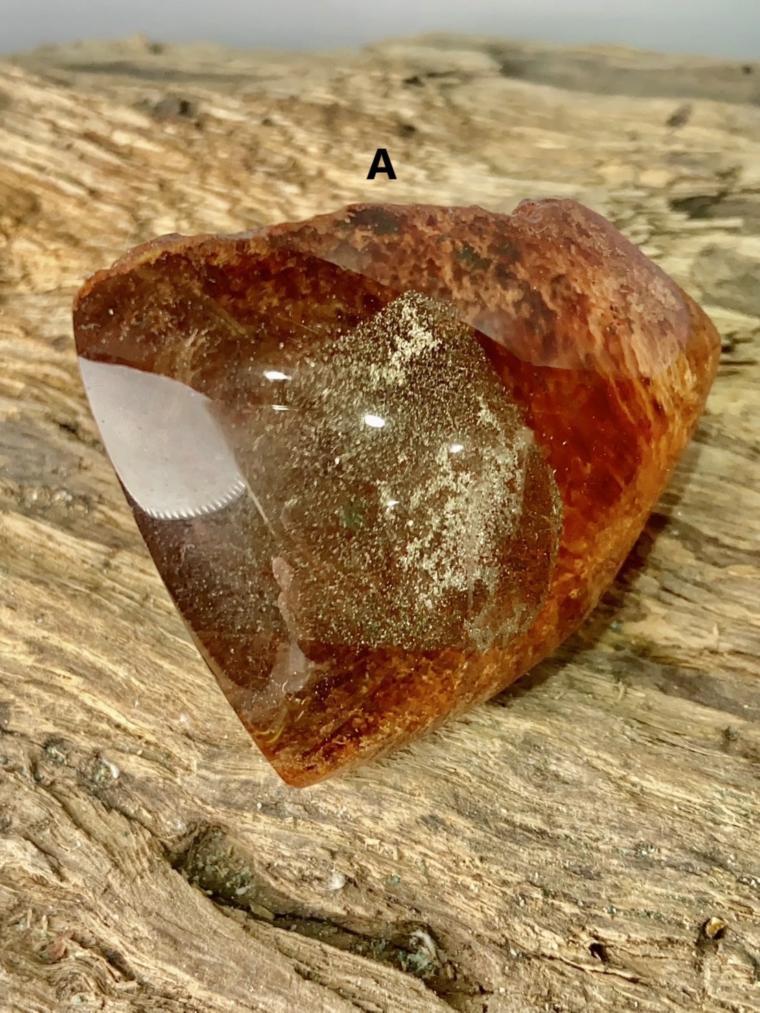 紅幽水晶原礦丨行動力與安全感