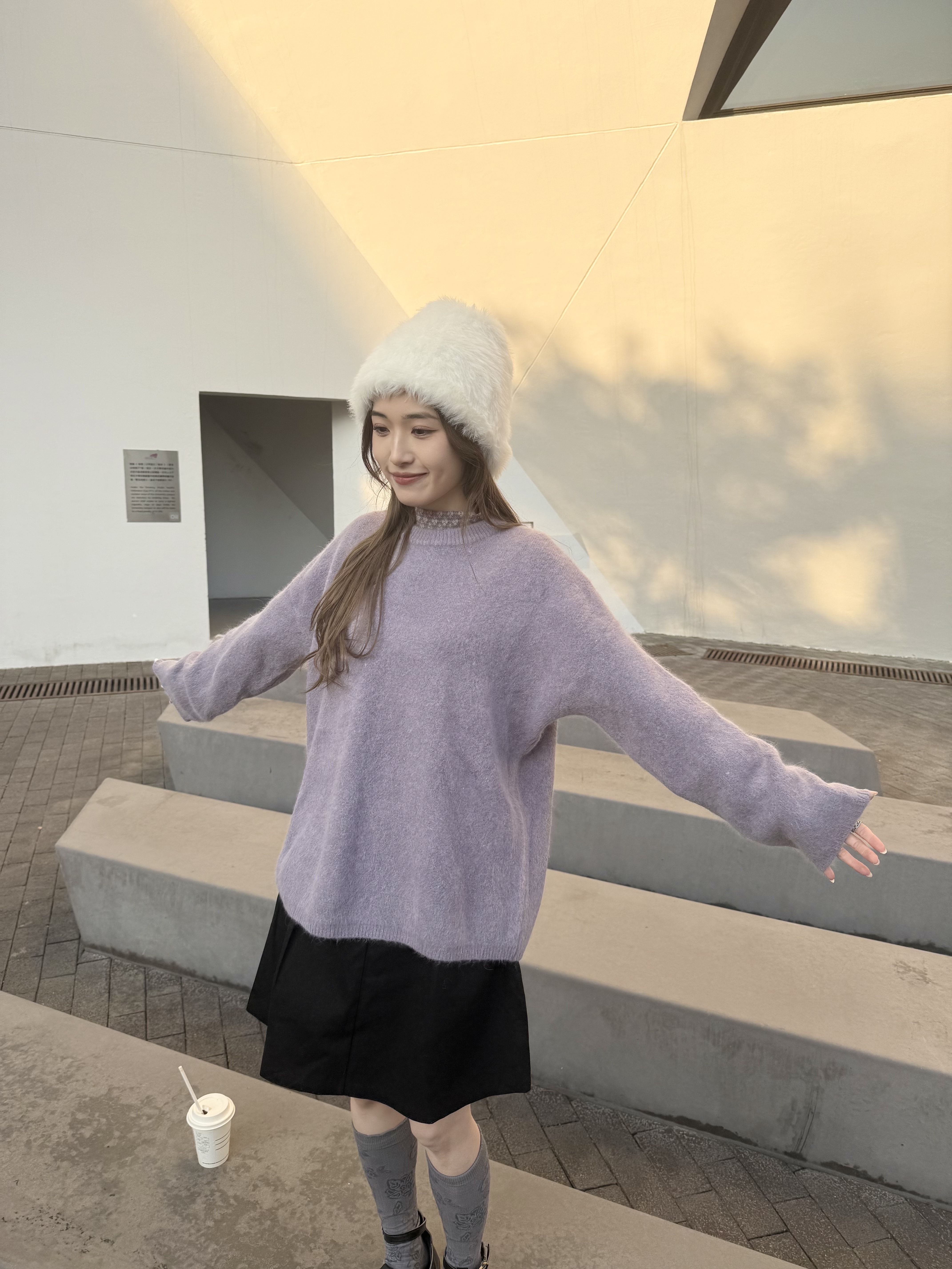 淺紫寬鬆喇叭袖毛衣