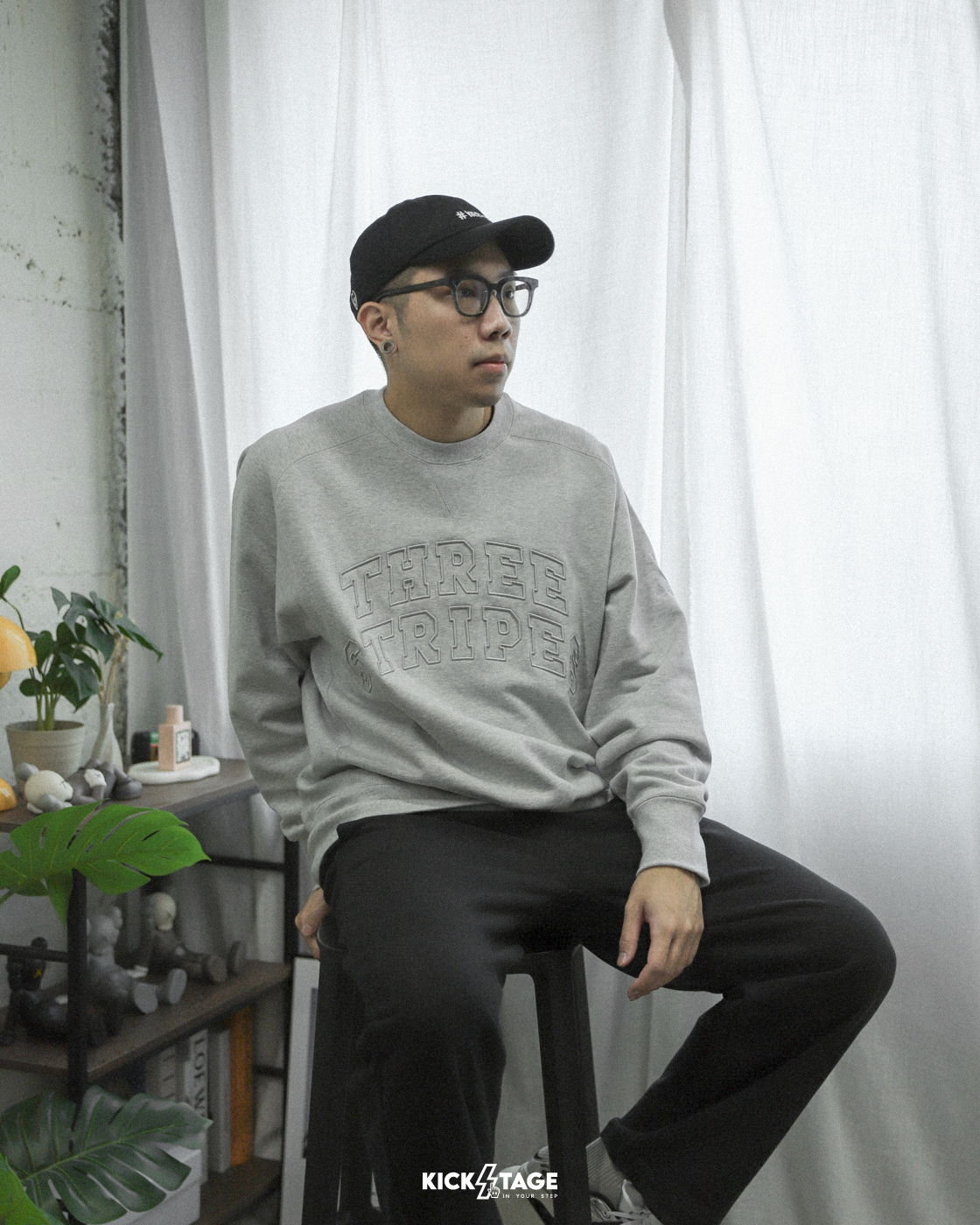男女款 ADIDAS ASZ SWEATSHIRTS 灰色 刺繡英文 落肩 棉質毛圈布 衛衣 大學T【JM2036】