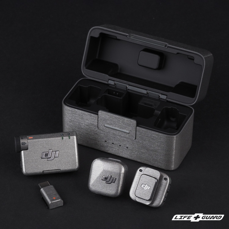 LIFE+GUARD 鏡頭貼膜安裝示意，適用 DJI Mic Mini