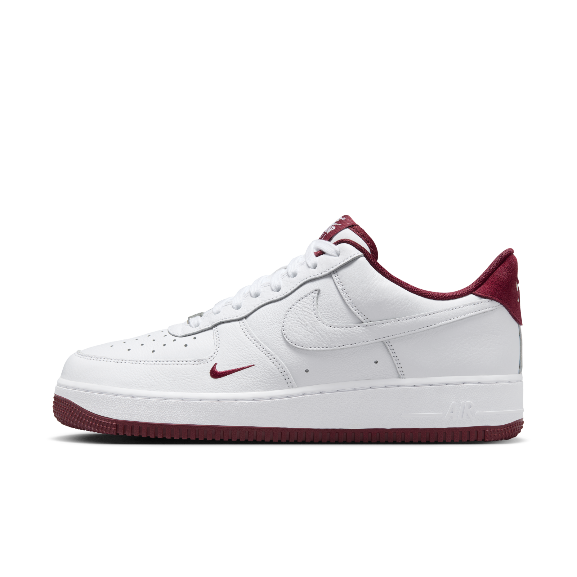 男鞋 NIKE AIR FORCE 1 ‘07 LV8 白紅 皮革 刺繡小勾 低筒 復古 休閒鞋【HM9483-100】