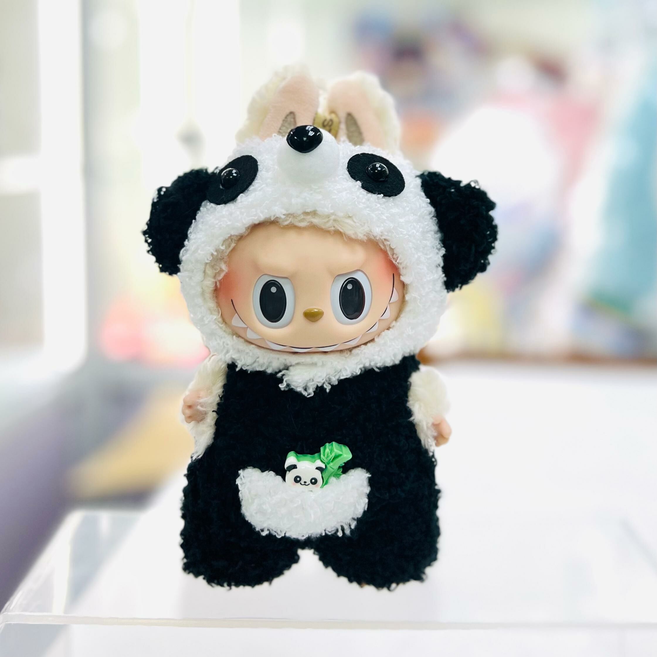 LABUBU outfit 96 - Panda