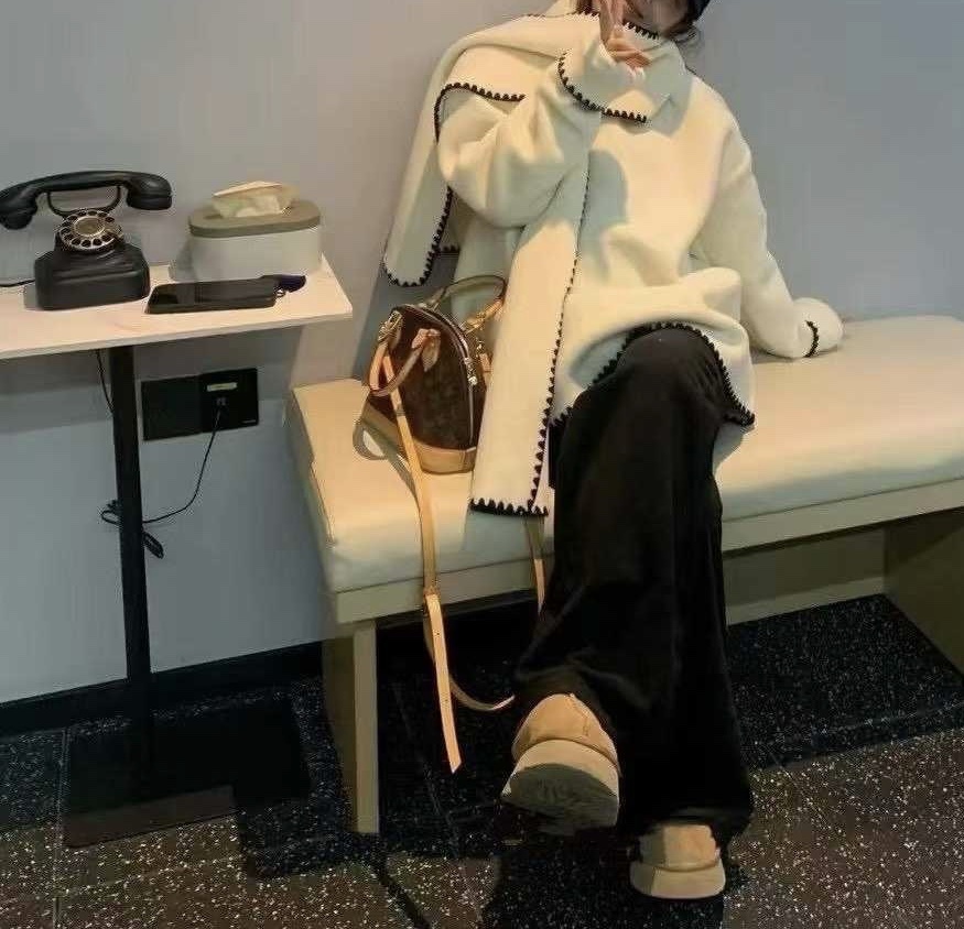 新年優惠 可愛冷衫連身裙連圍巾