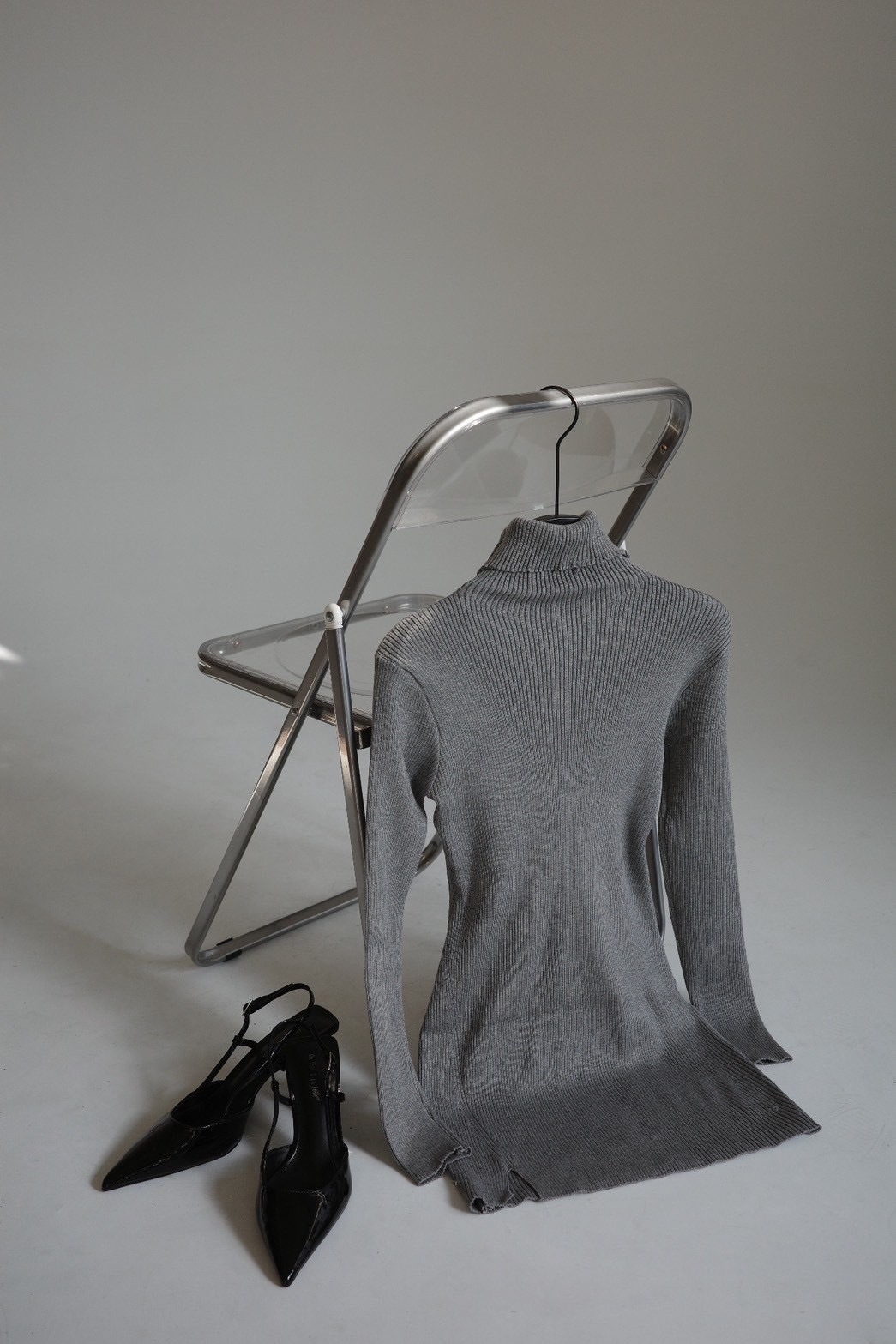 高領細坑條針織短洋裝