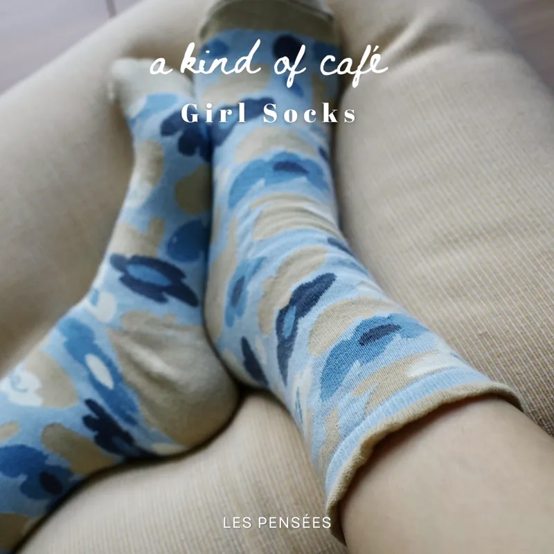 A Kind of cafe什物．什物女子襪 池畔喜事/藍天白雲/紅絨白雲