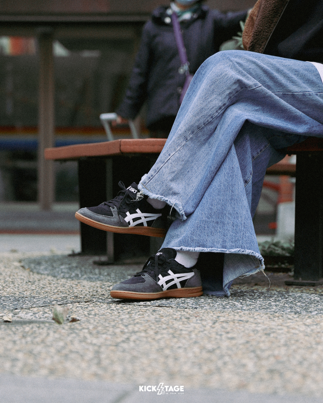 男女鞋 ASICS SKYHAND OG 'Black White' 黑灰 復古 手球鞋 運動休閒鞋【1203A452-001】