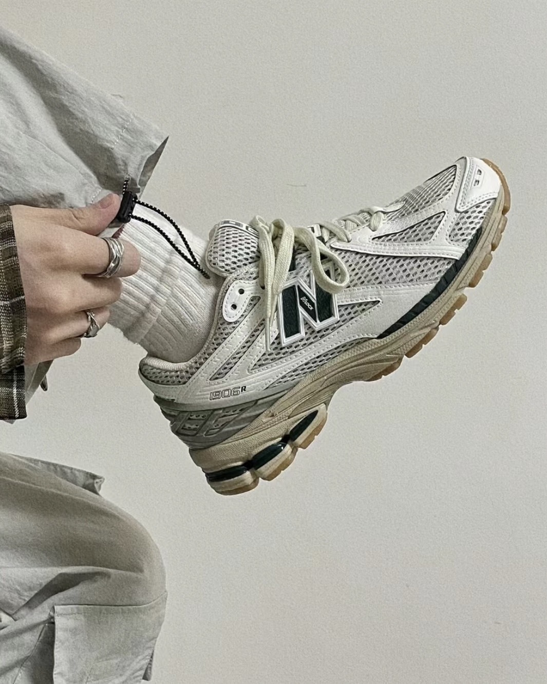 <挑戰最低價 現貨💥>New Balance NB 1906R 焦糖底 復古 老爹鞋 綠白奶油