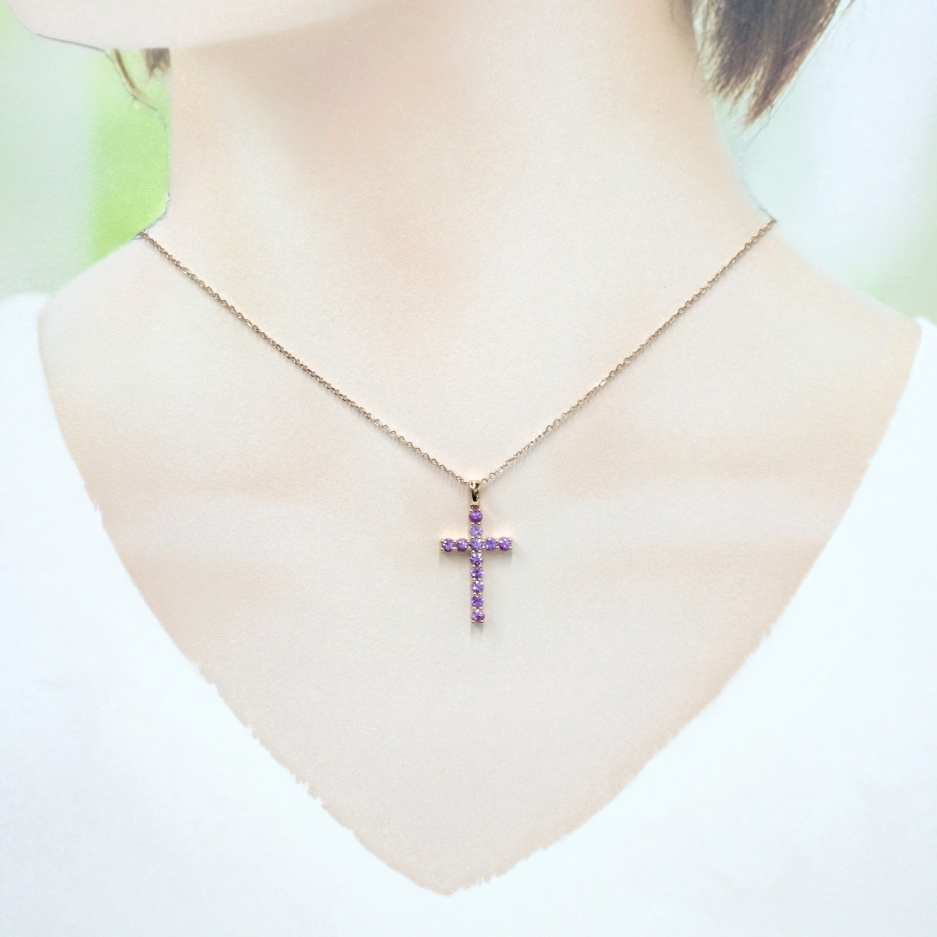 18K Rose Gold 0.85ct Purple Sapphire Pendant