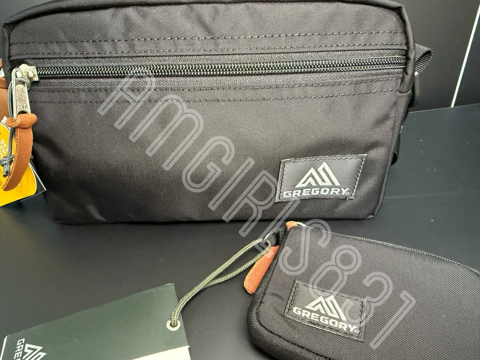 GREGORY PADDED SHOULDER POUCH M black  + GREGORY COIN WALLET black