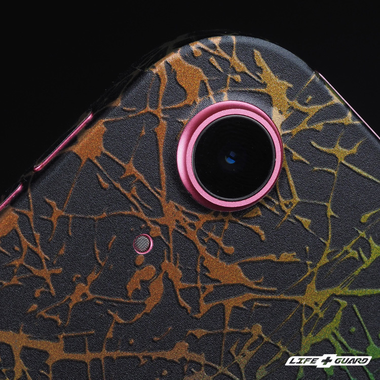 LIFE+GUARD 潑墨彩黑貼膜安裝示意，適用 iPad 10.9 10th