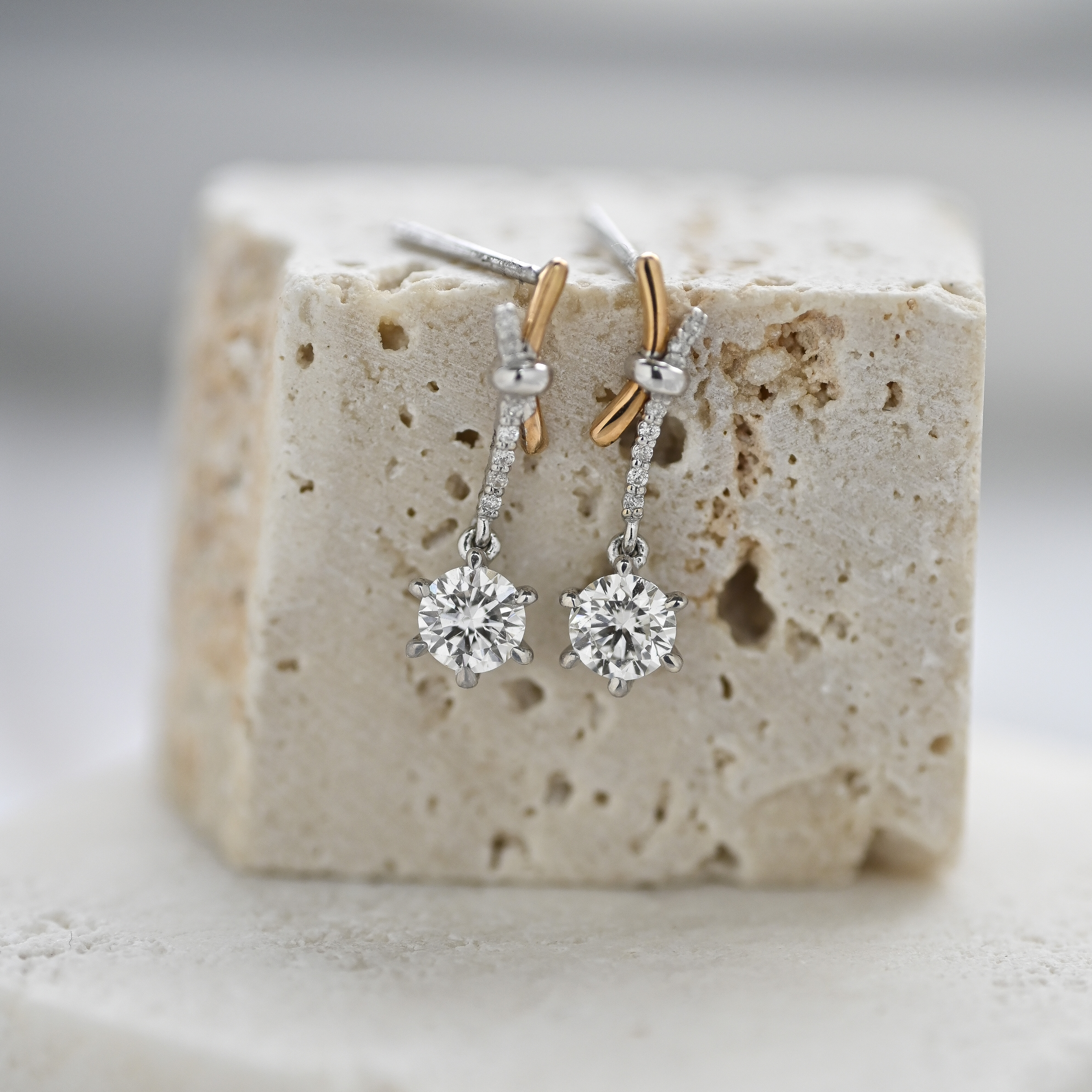 18K 0.60ct Diamond Earring