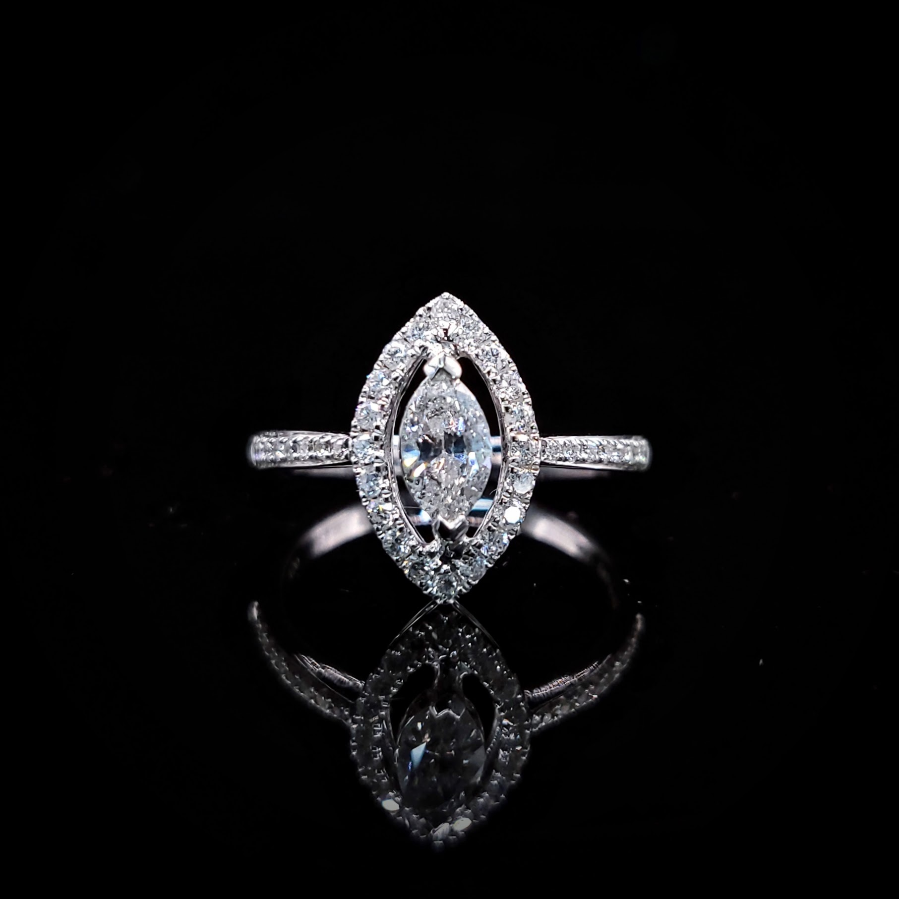 18K White Gold 0.60ct Marquise Cut Diamond Ring