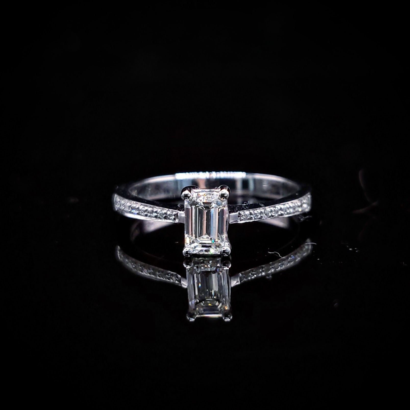 18K White Gold 0.44ct Emerald Cut Diamond Earrings