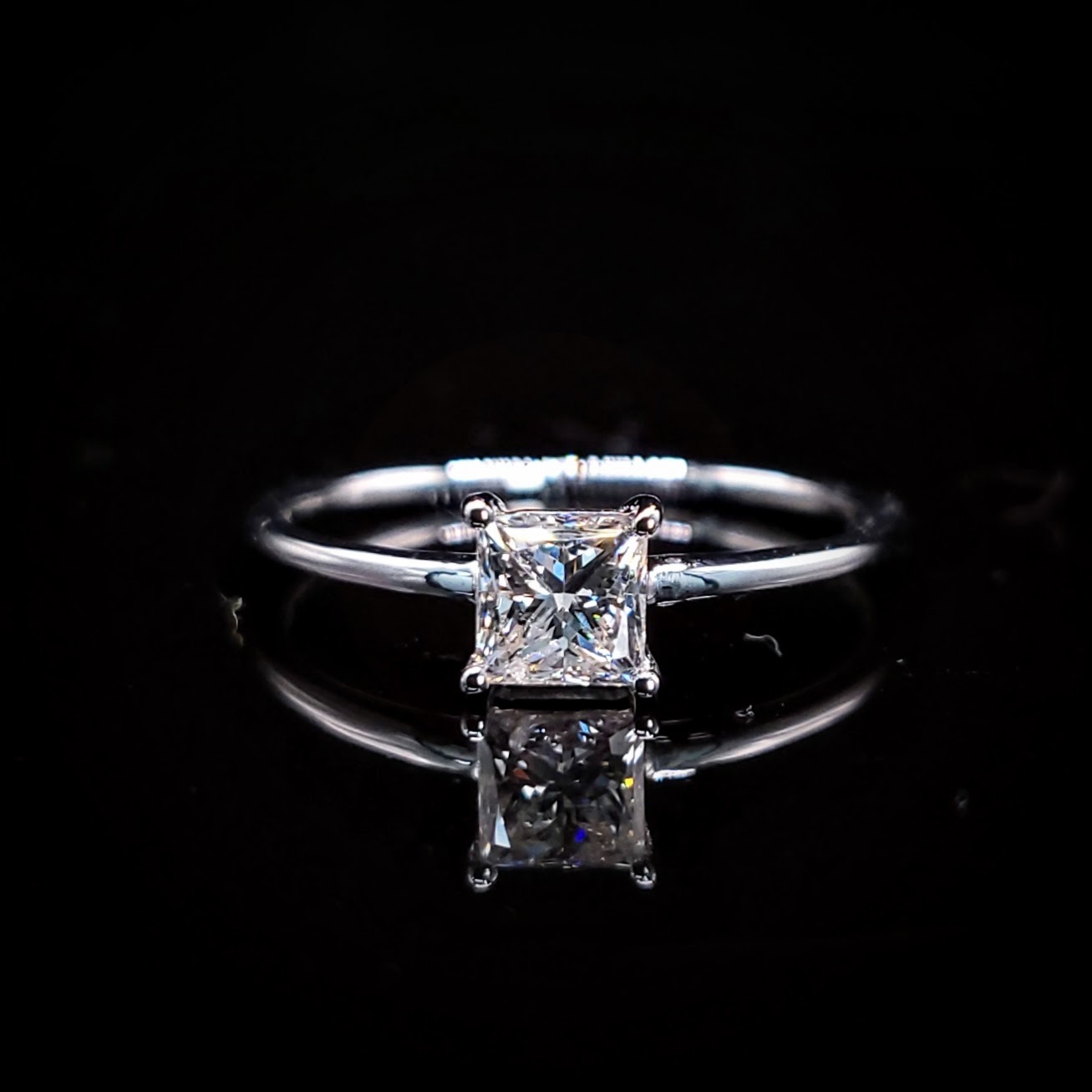 18K White Gold 0.47ct Princess Cut Diamond Ring