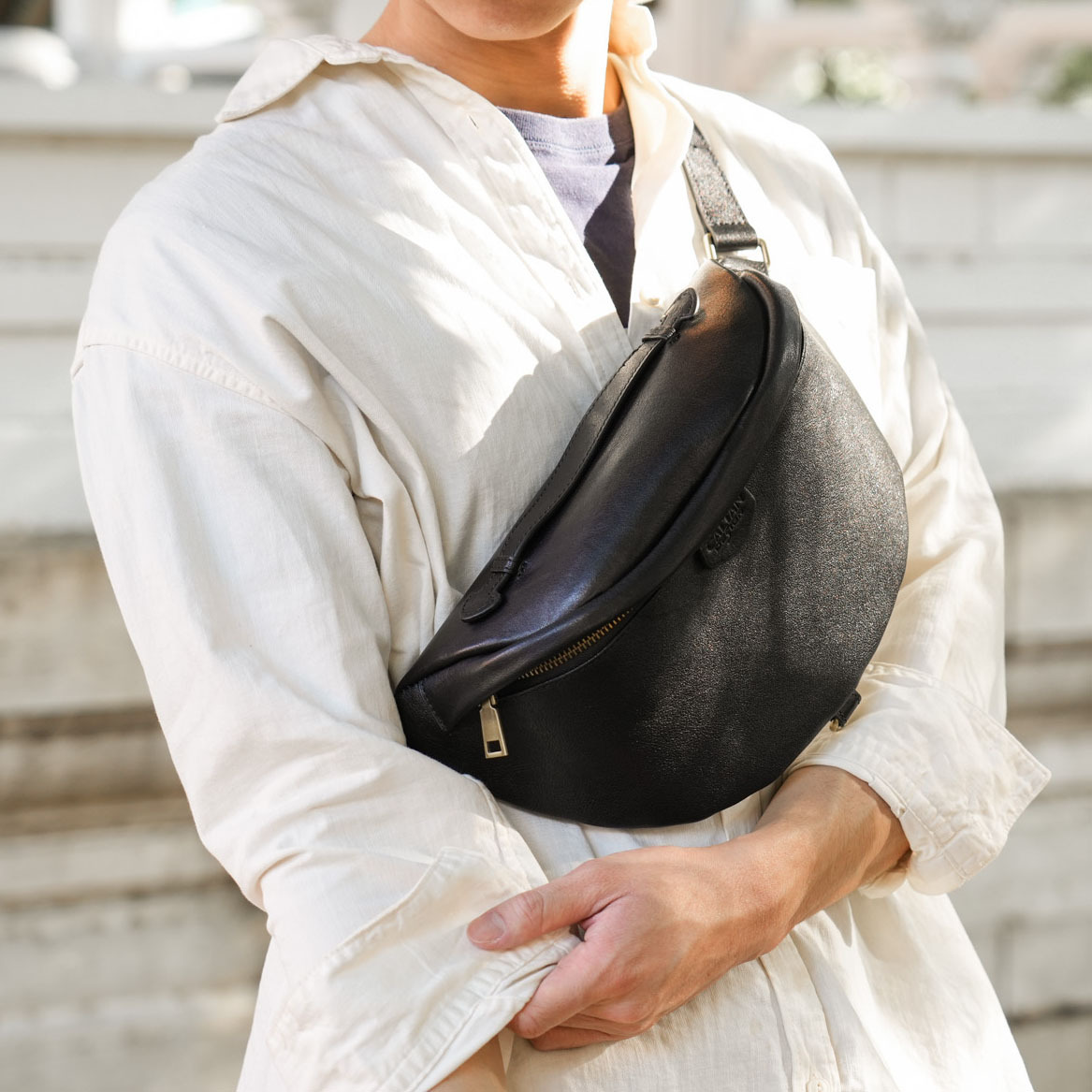 真皮半月型單肩包 - 兩色(234009)