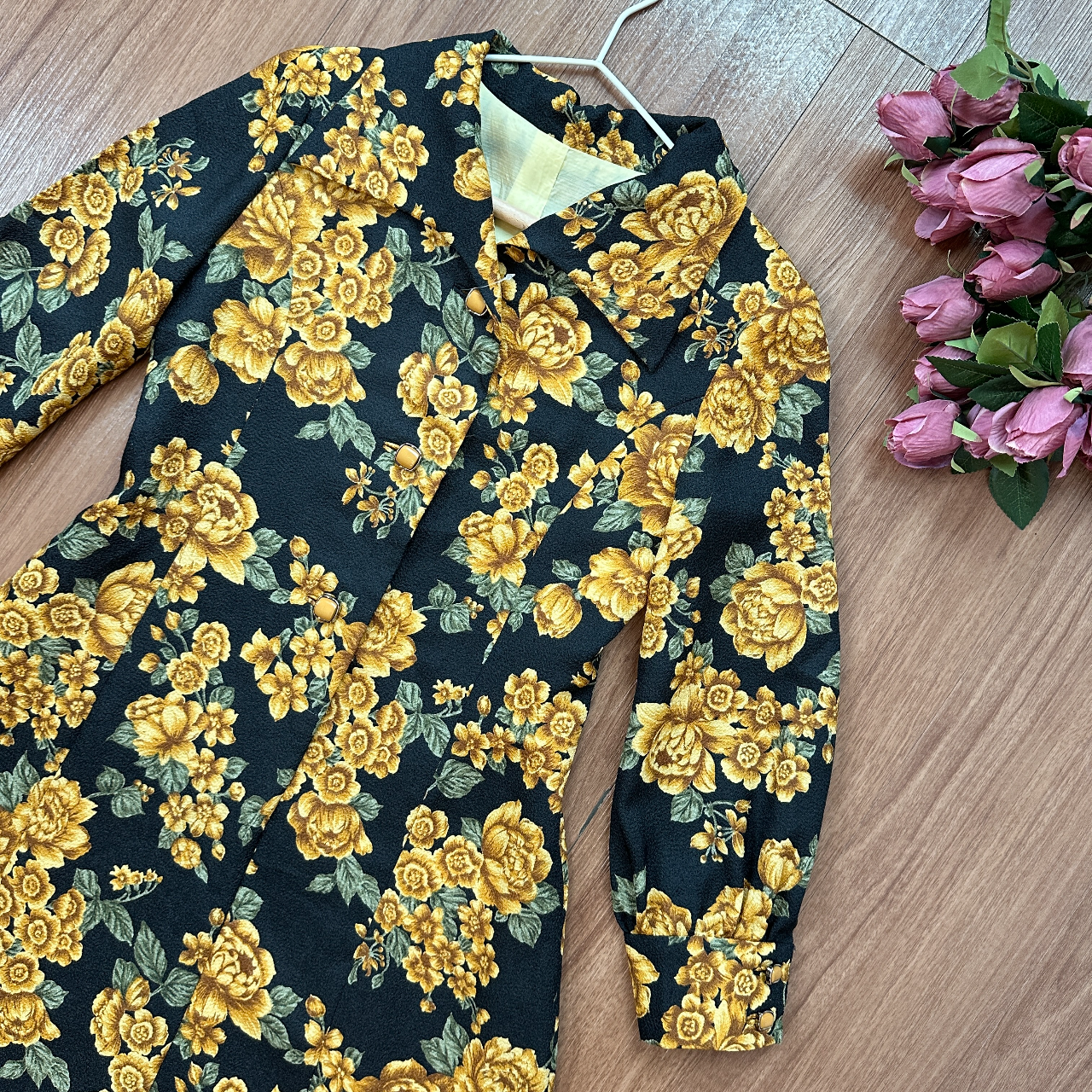 和服布黑色黃玫瑰連身裙