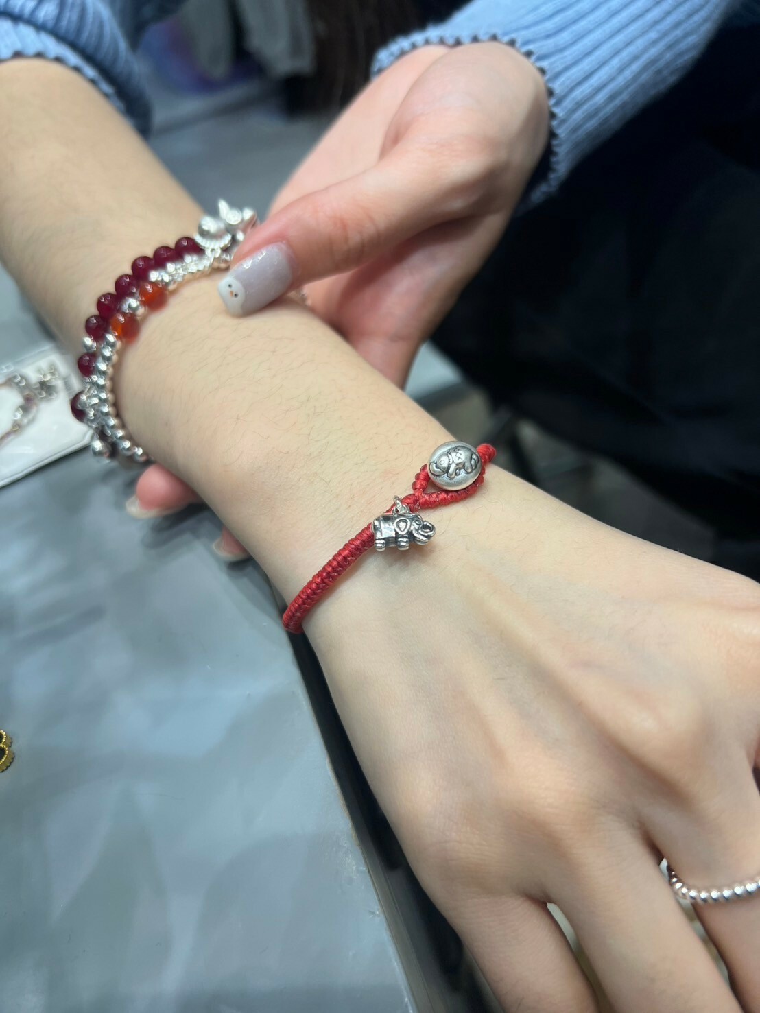 HM3442 ⚪️925 銀 大象紅繩手鍊