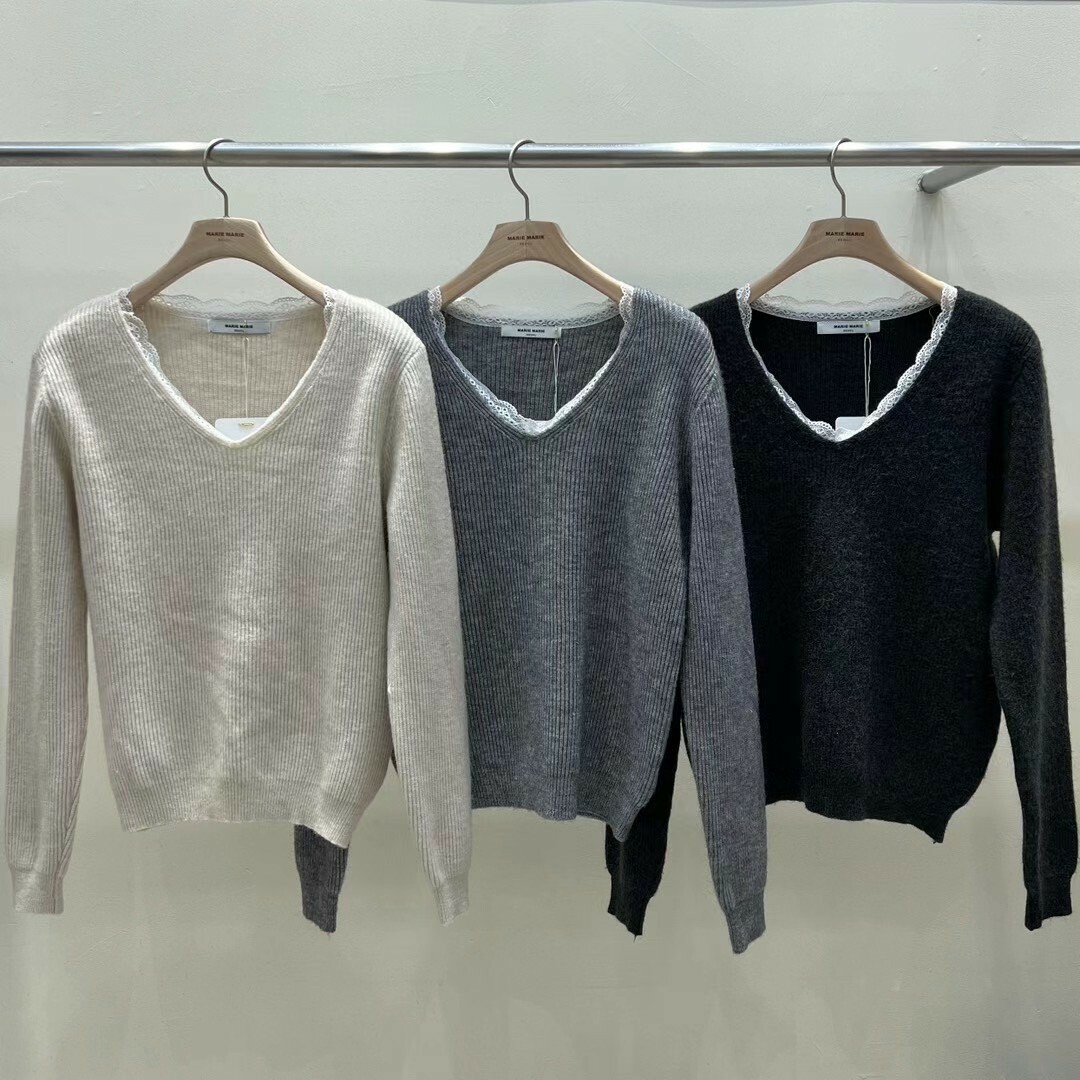 V領蕾絲滾邊坑條毛衣