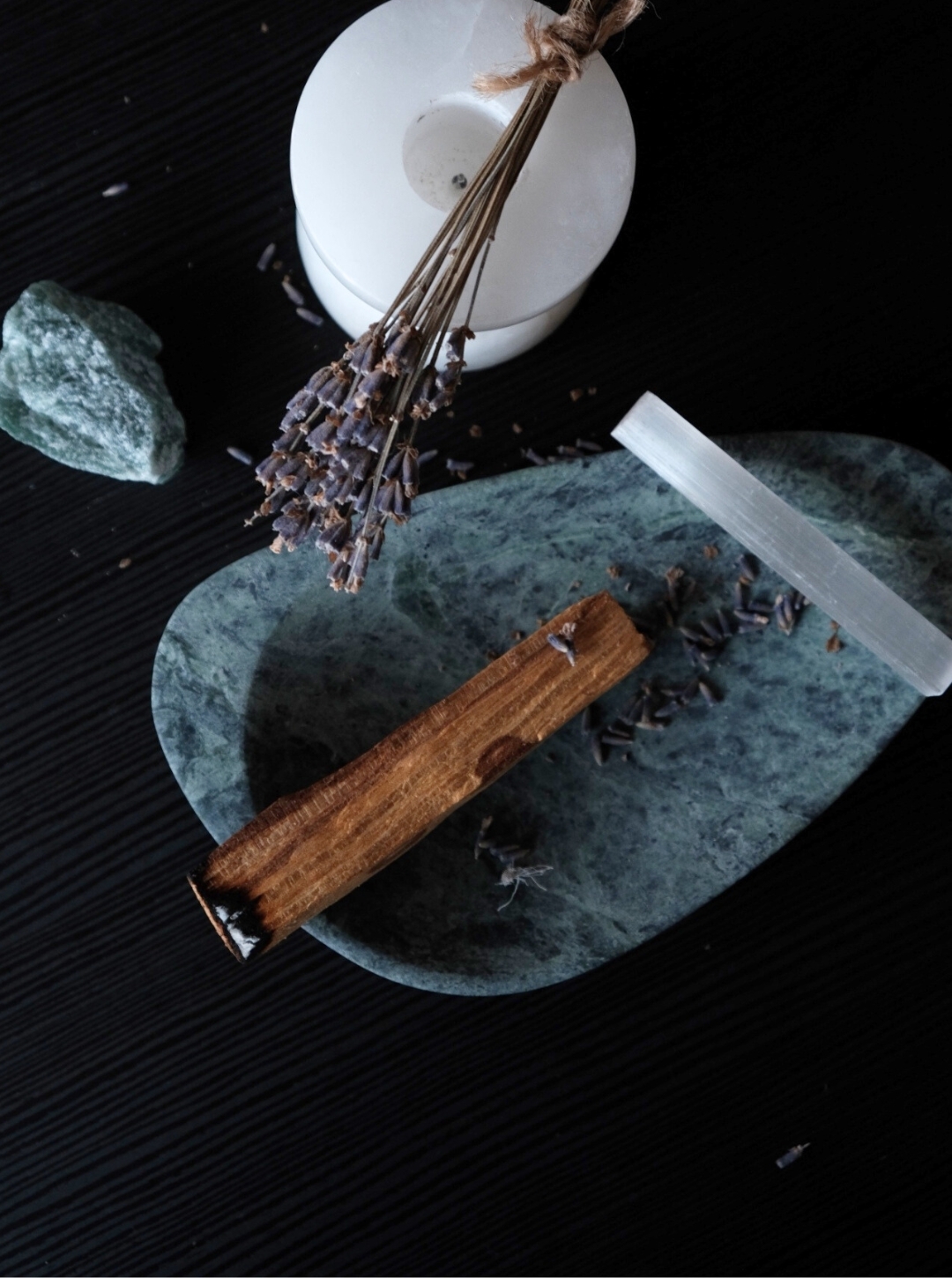 能量淨化水晶組】透石膏棒、大理石能量盤、聖木、薰衣草乾燥花