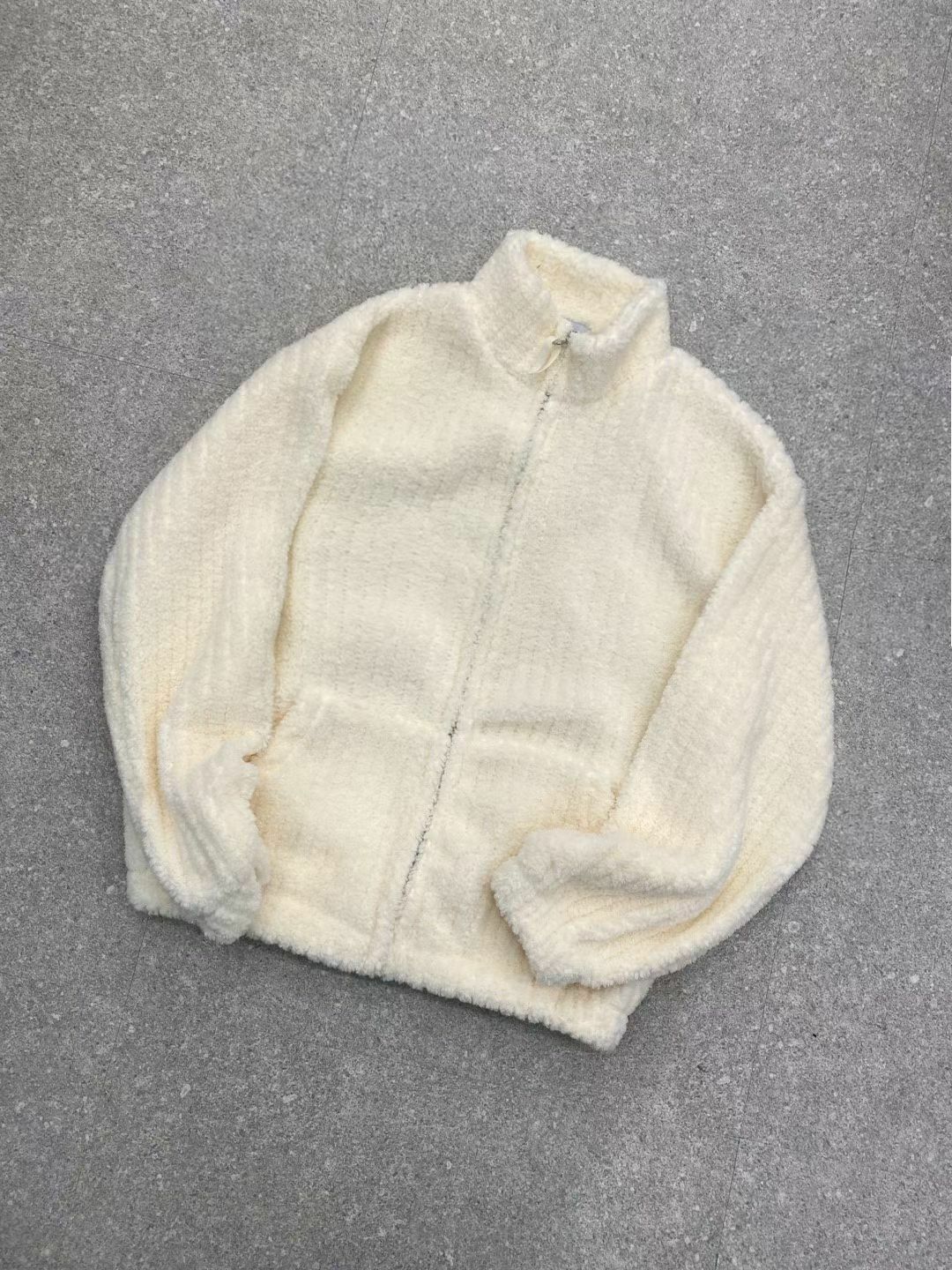 企領暗直紋拉鍊毛毛外套 And More-060JK