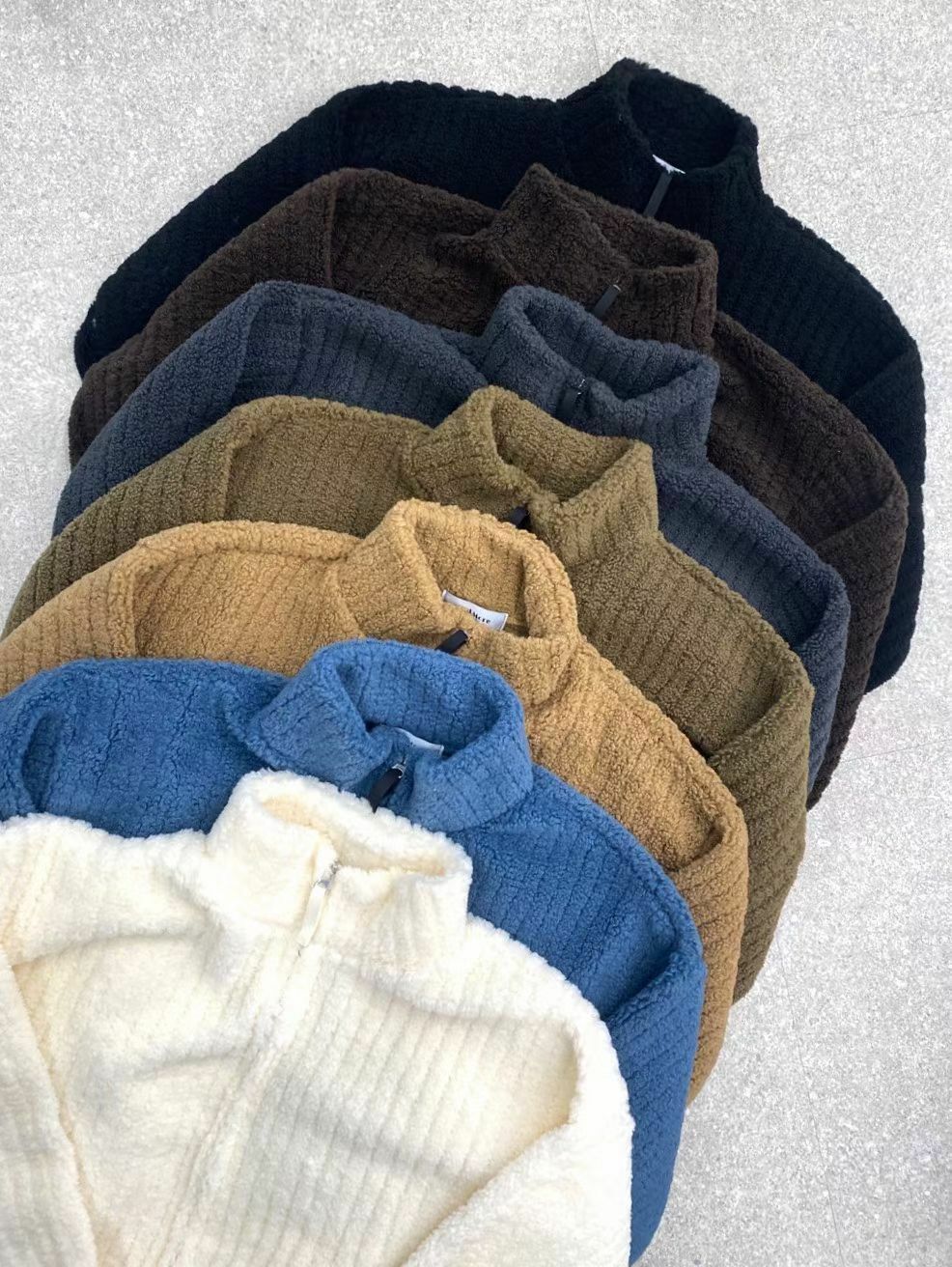 企領暗直紋拉鍊毛毛外套 And More-060JK