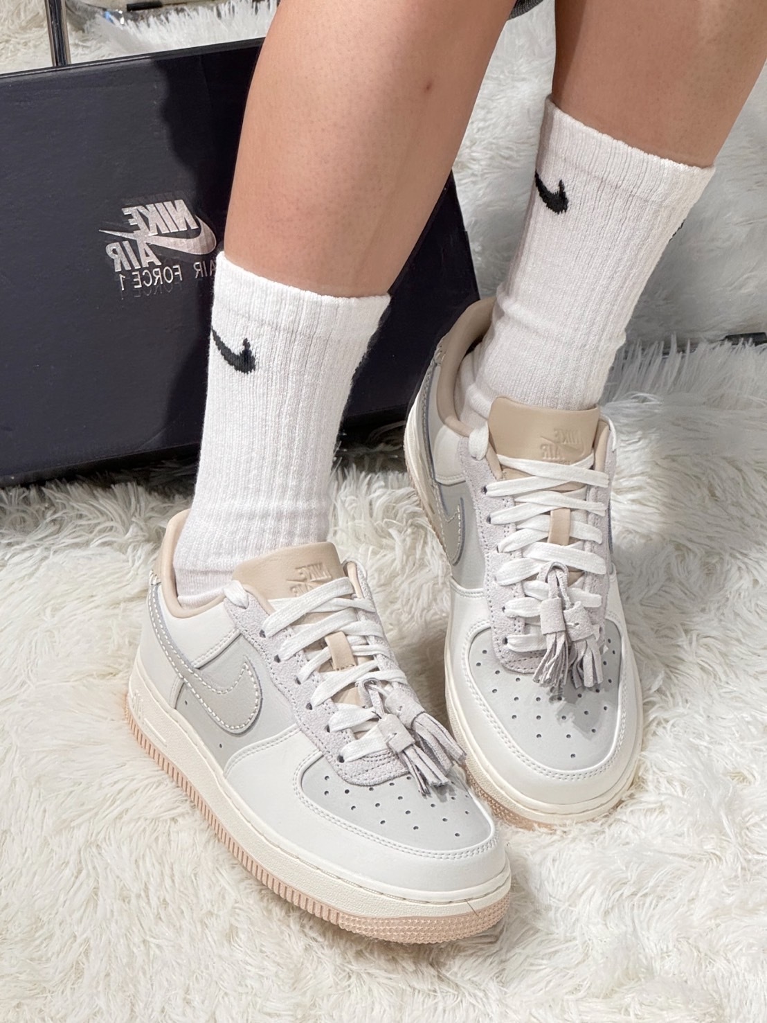 NIKE AIR FORCE 奶油縫線 流蘇