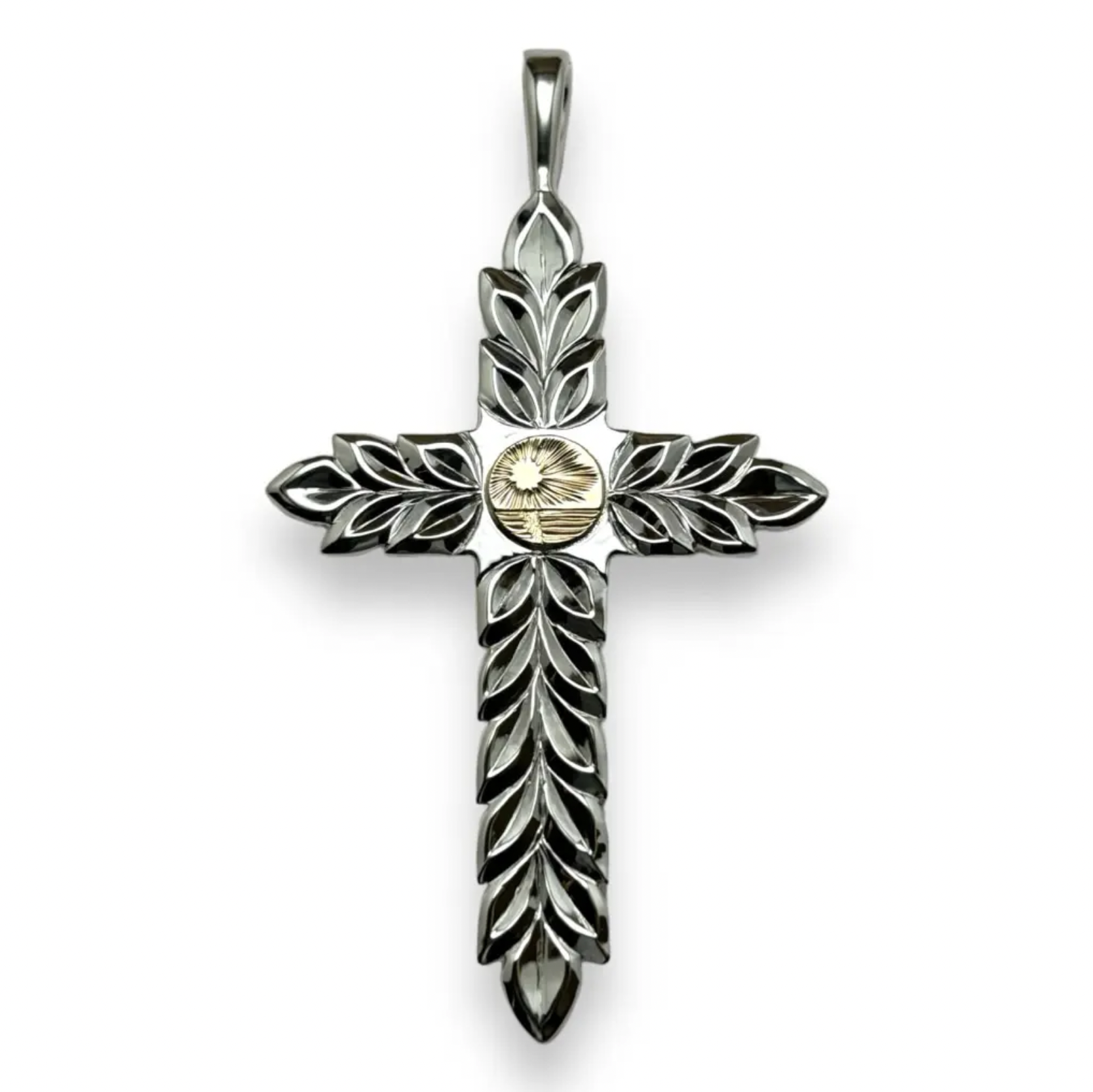 K18 Kaila motif cross pendant (Royal Maile)
