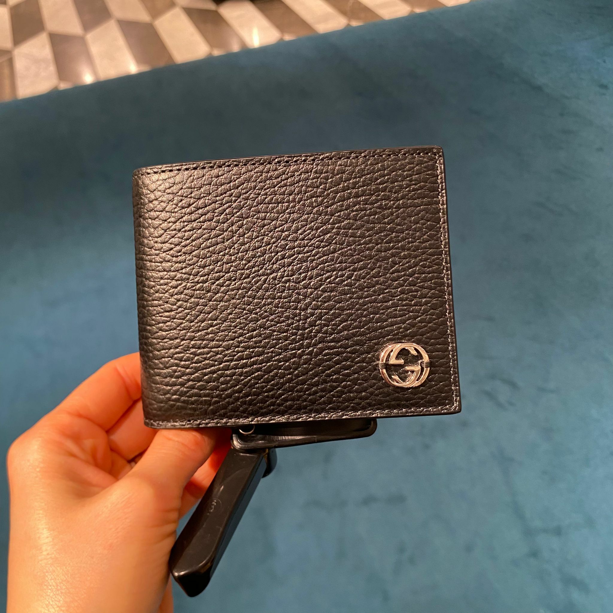 Gucci Dollar calf bi-fold men wallets in black