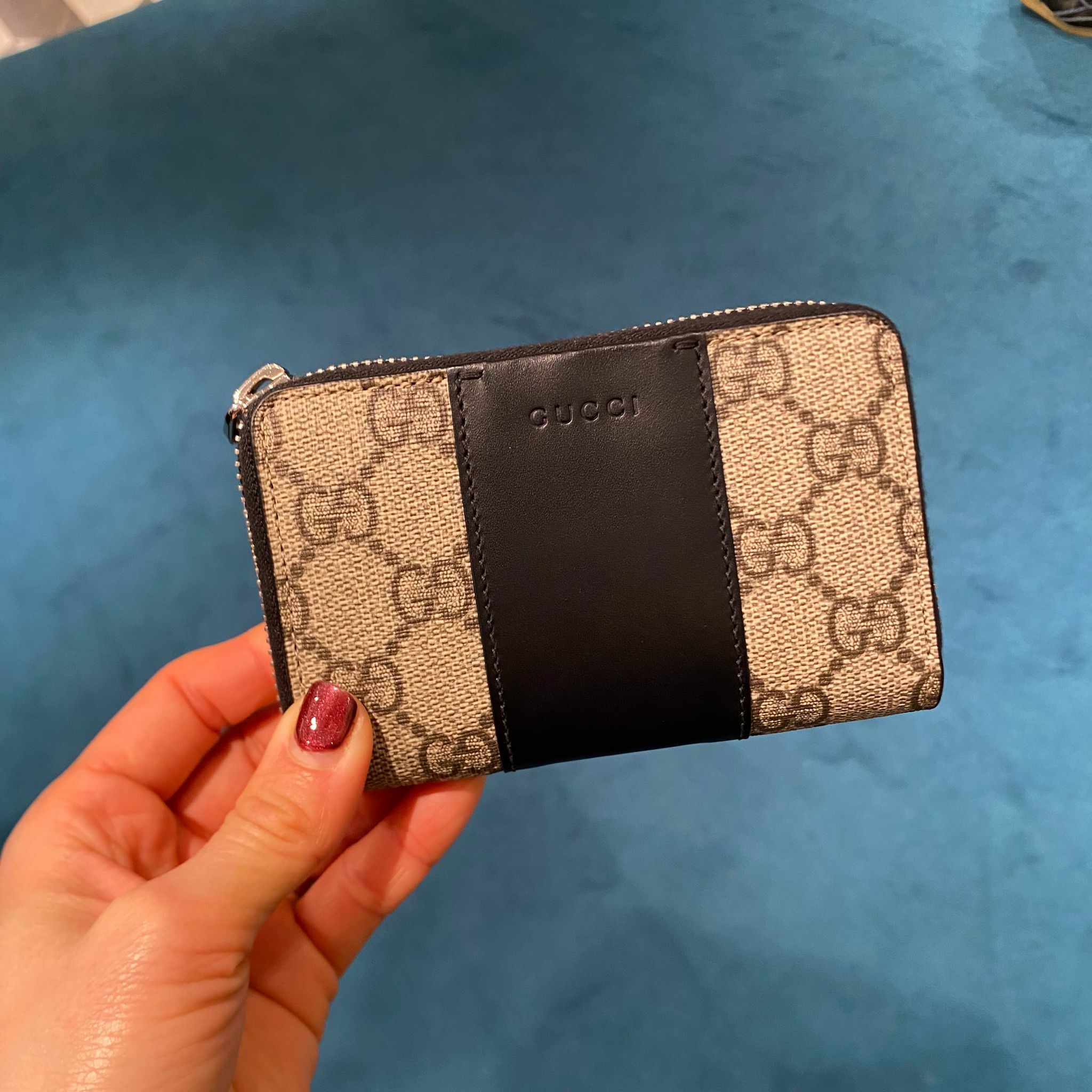 Gucci supreme GG print card holder