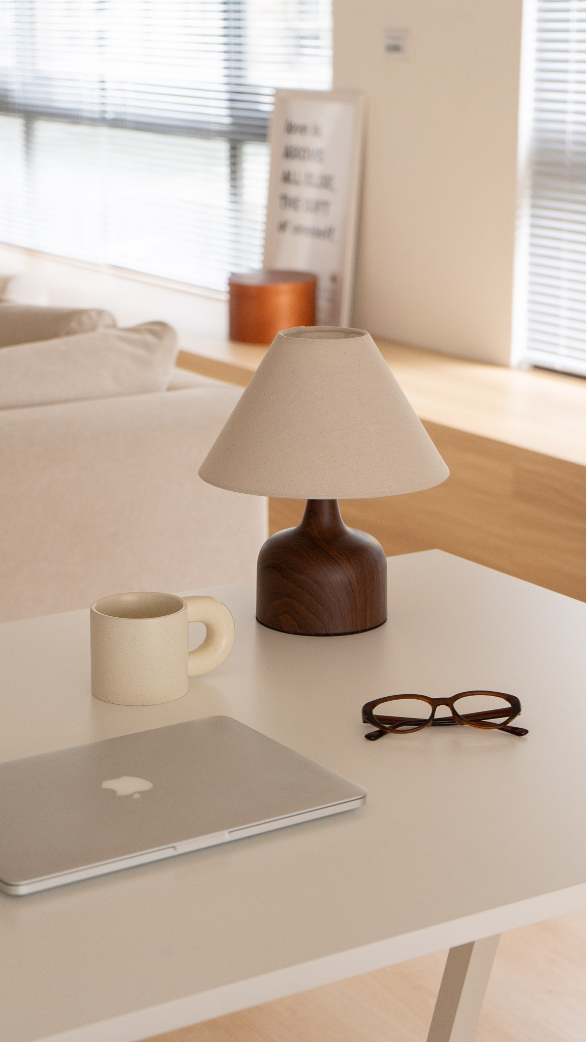 韓系簡約胡桃木紋路檯燈