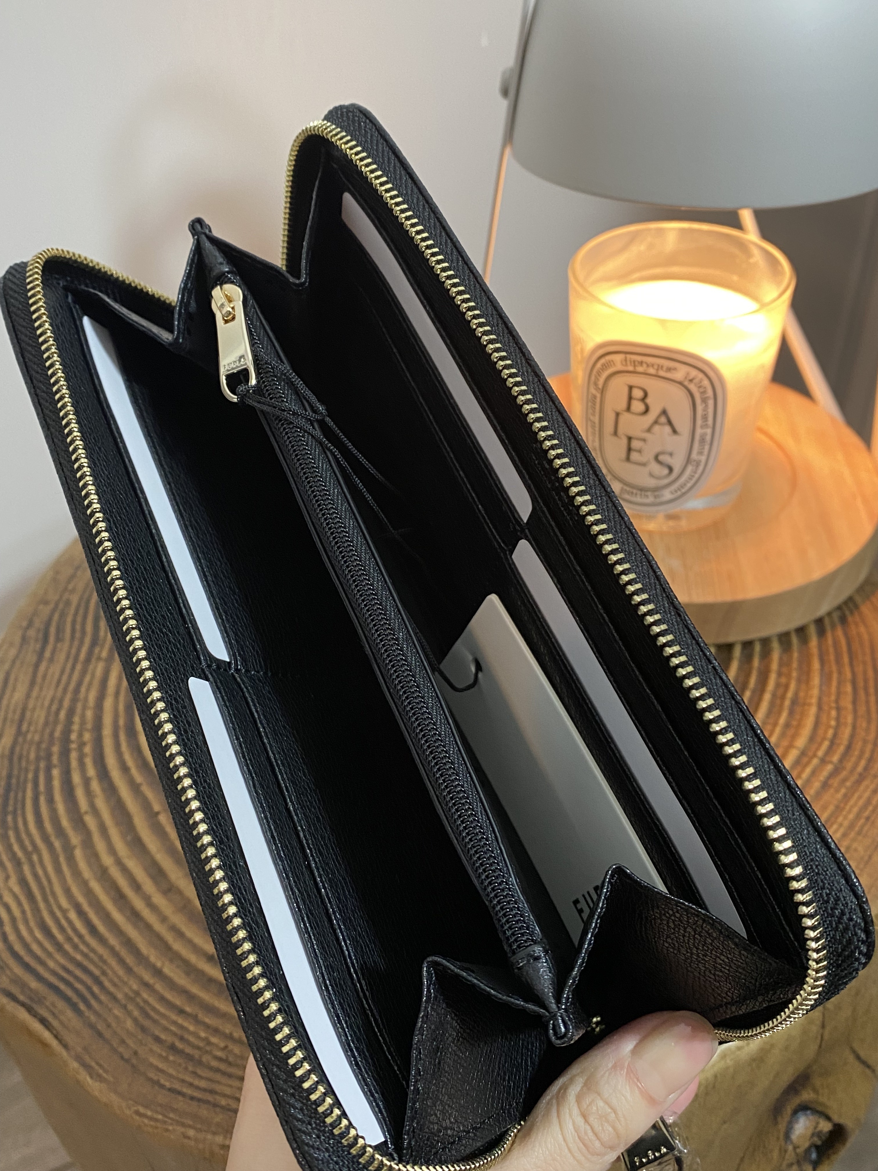 Furla Classic Long zip around Wallet - Black