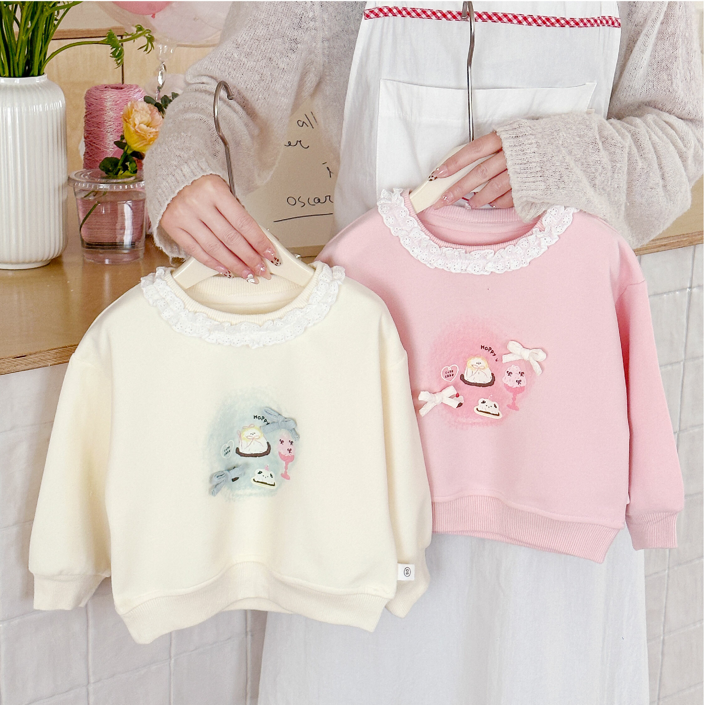 【H55202】甜甜點心緹花蕾絲立體蝴蝶結上衣