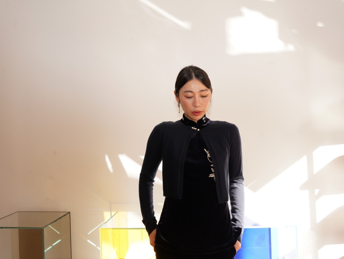 HANAA 新年季100%康賽妮羊絨新中式珍珠扣短款小披肩開衫