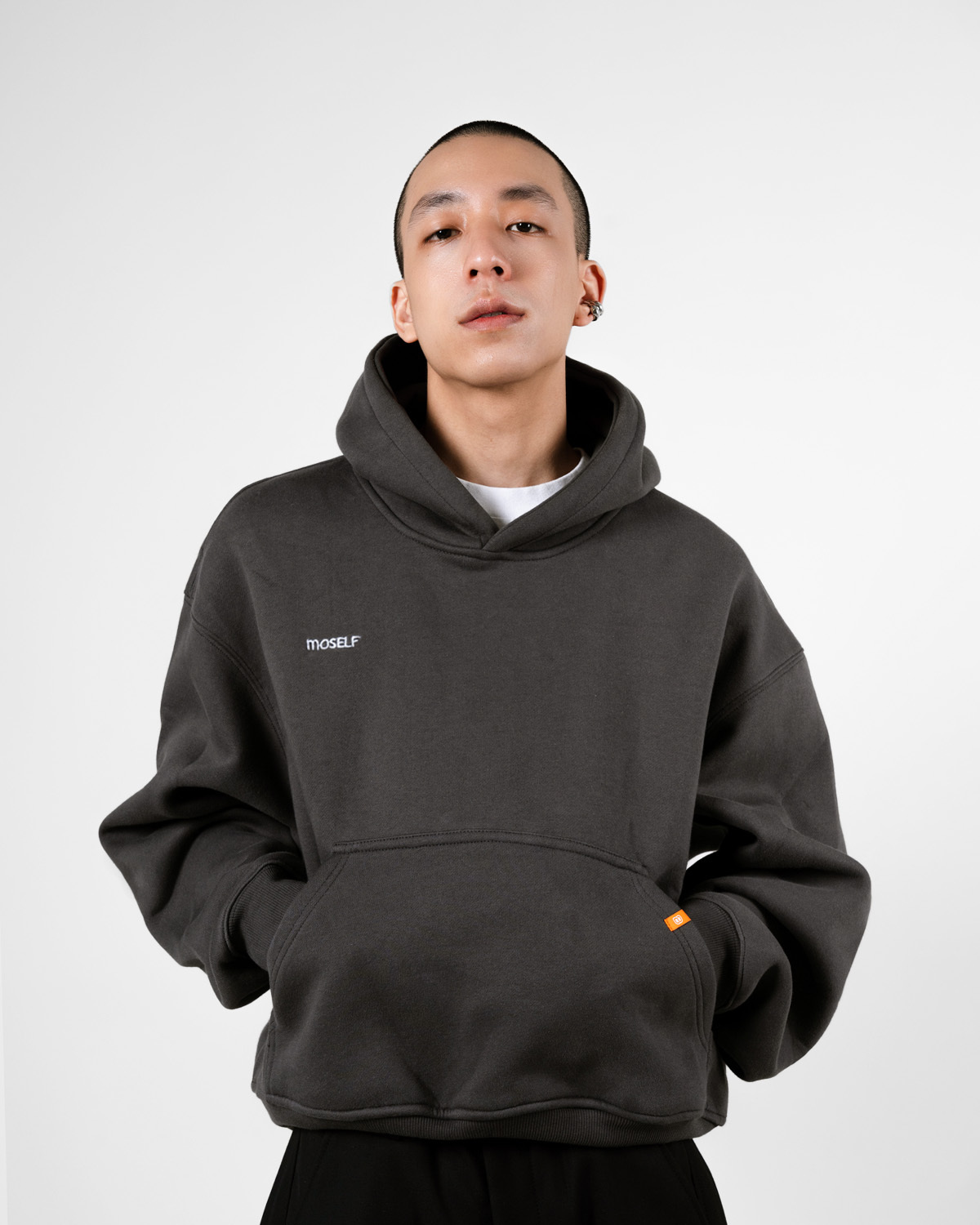 MOSELF Cropped Boxy Hoodie 短版刺繡帽Tee 2色