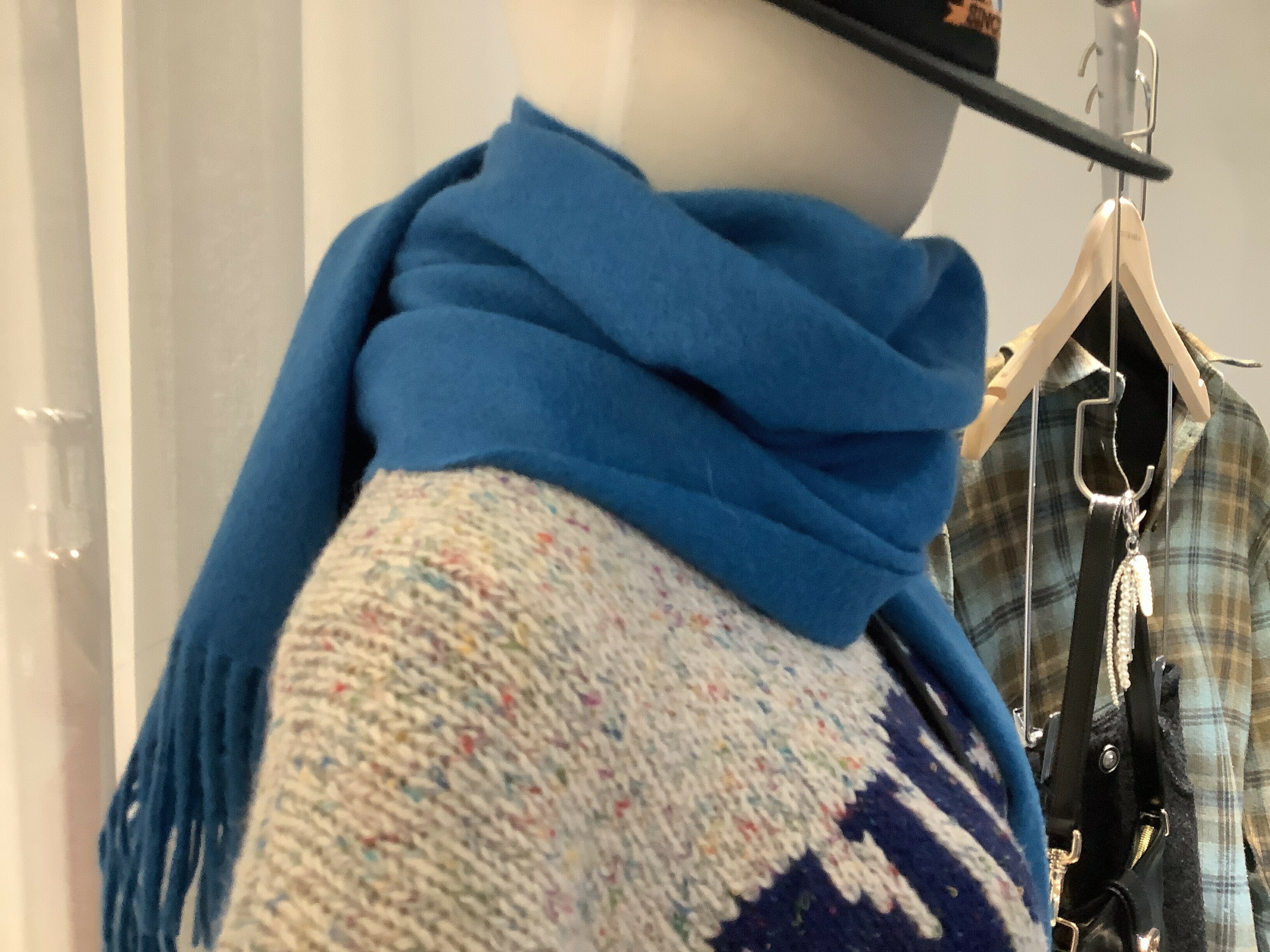 100%羊毛圍巾（藍/米，不折扣）