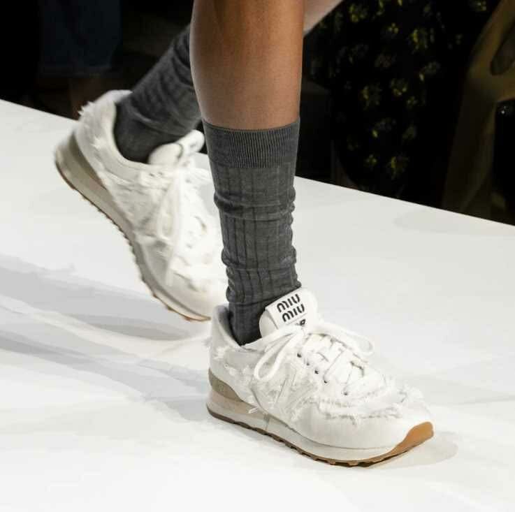 New Balance x Miumiu毛邊波鞋👟