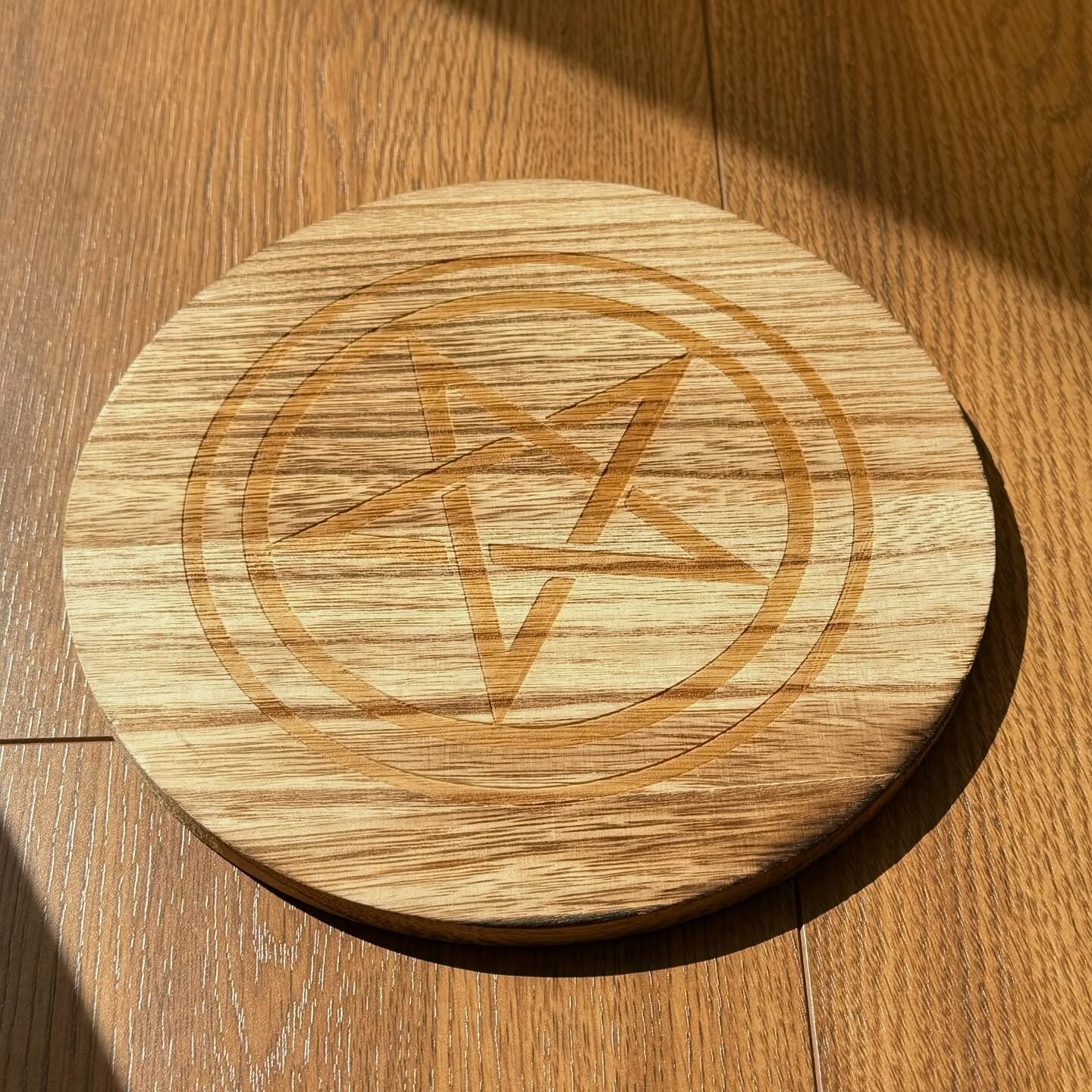 [原石] 靈性圖騰 五芒星 水晶陣盤 祭壇 塔羅牌陣盤