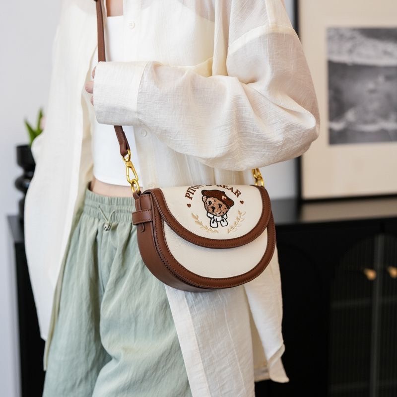 💝細膩經典質感女孩熊馬鞍包包