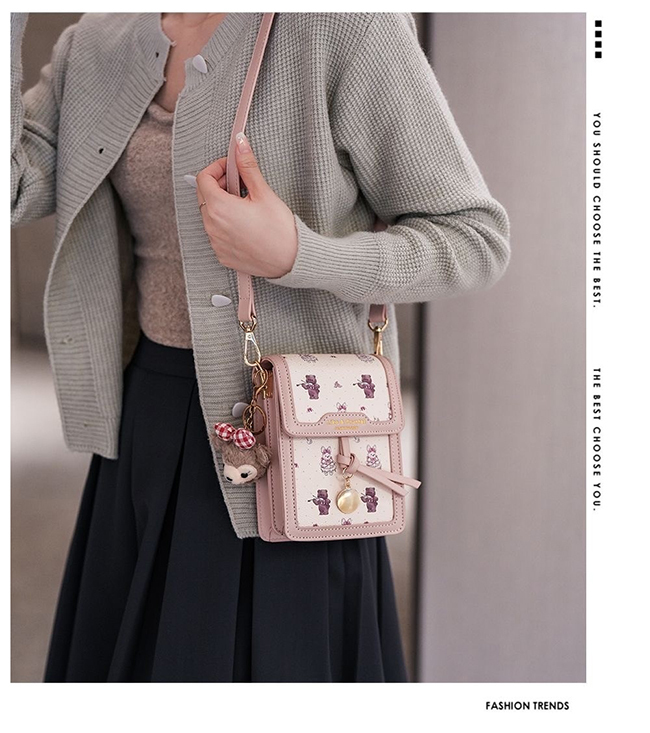 兔兔熊熊圖案小巧手機包-兩色火熱現貨