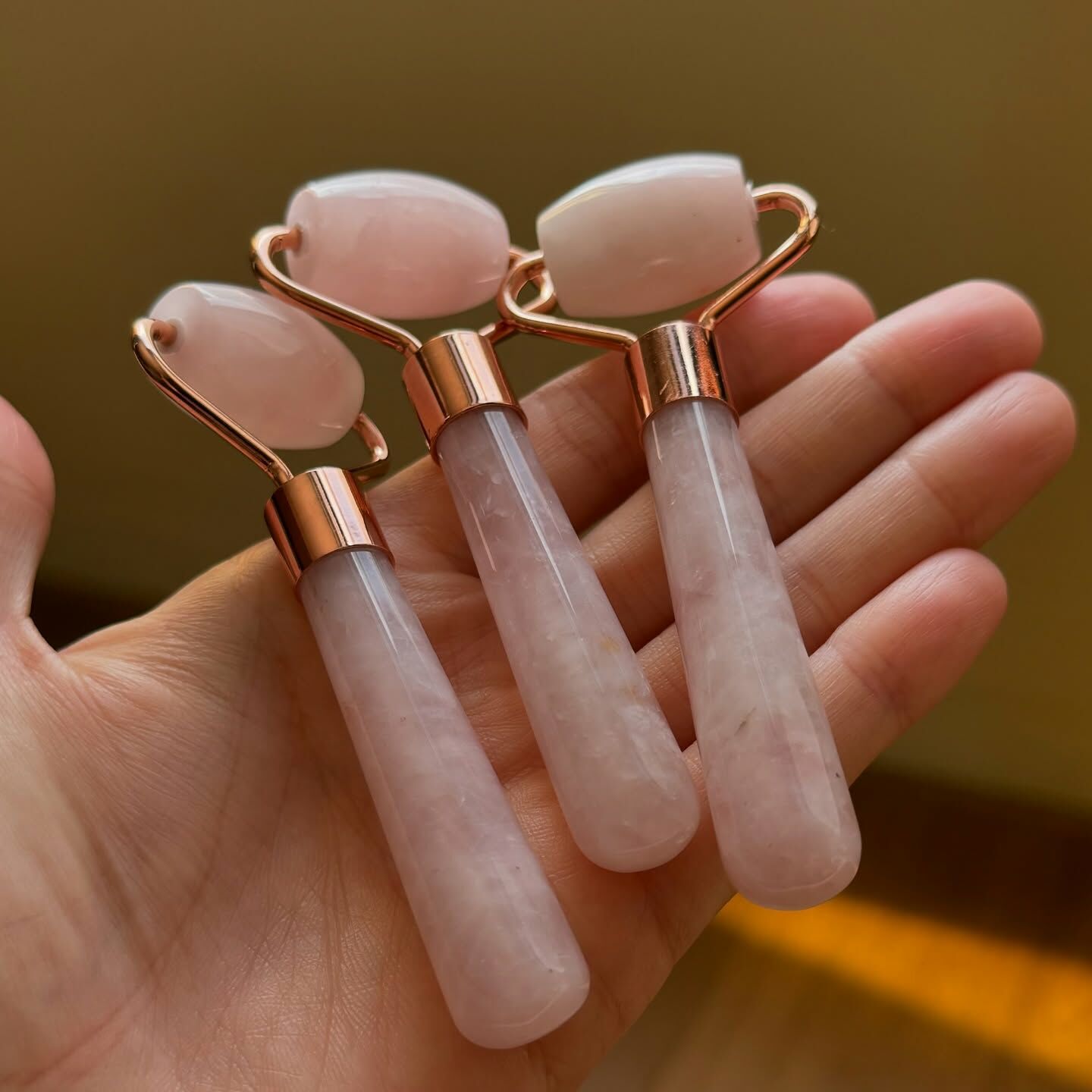 [原石] 粉晶 迷你按摩滾輪