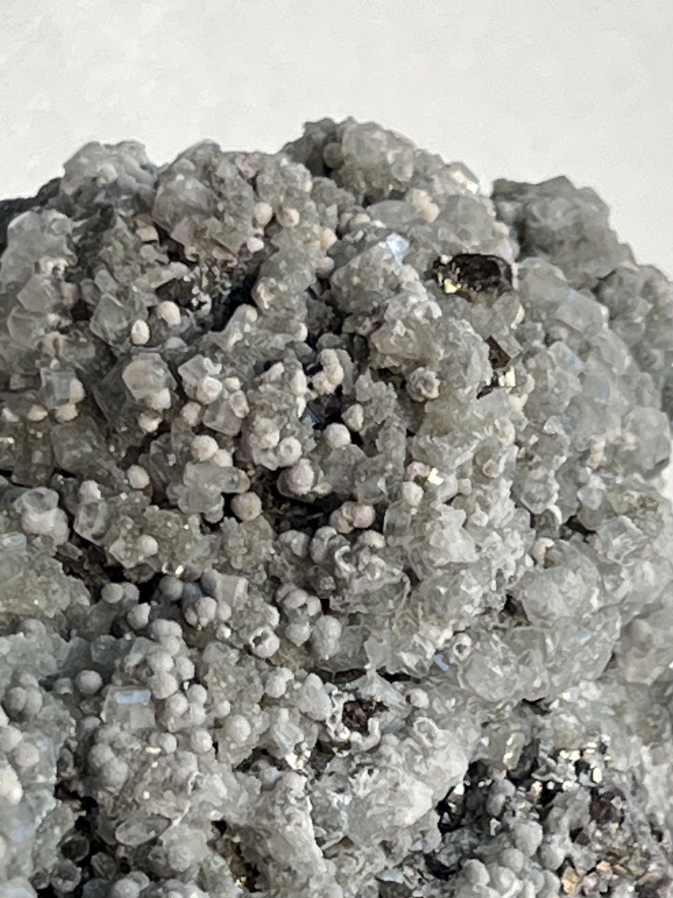 魚眼共生黃銅 Apophyllite &Chalcopyrite