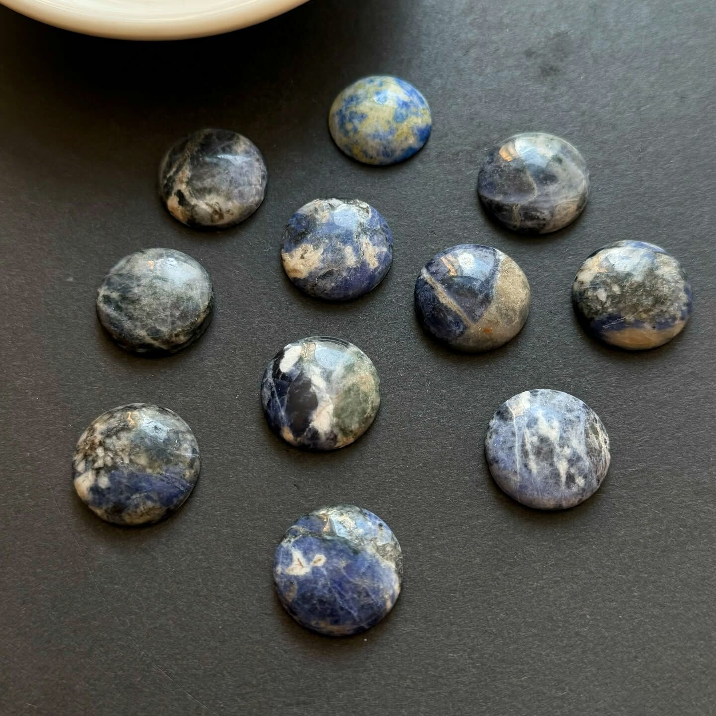 [原石] 蘇打石 / 方納石 水晶蛋面