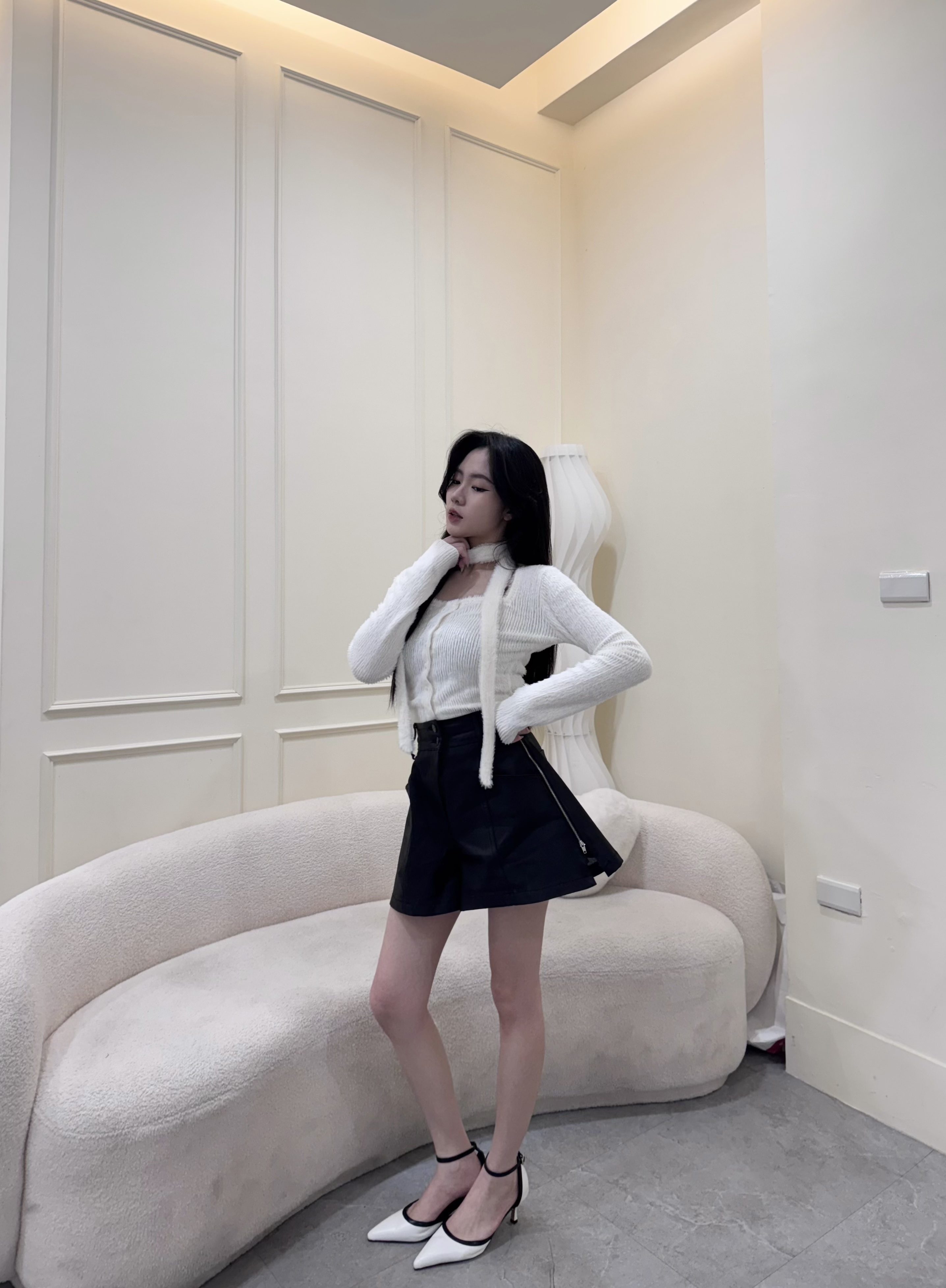 跨寬的福音霧面皮短褲