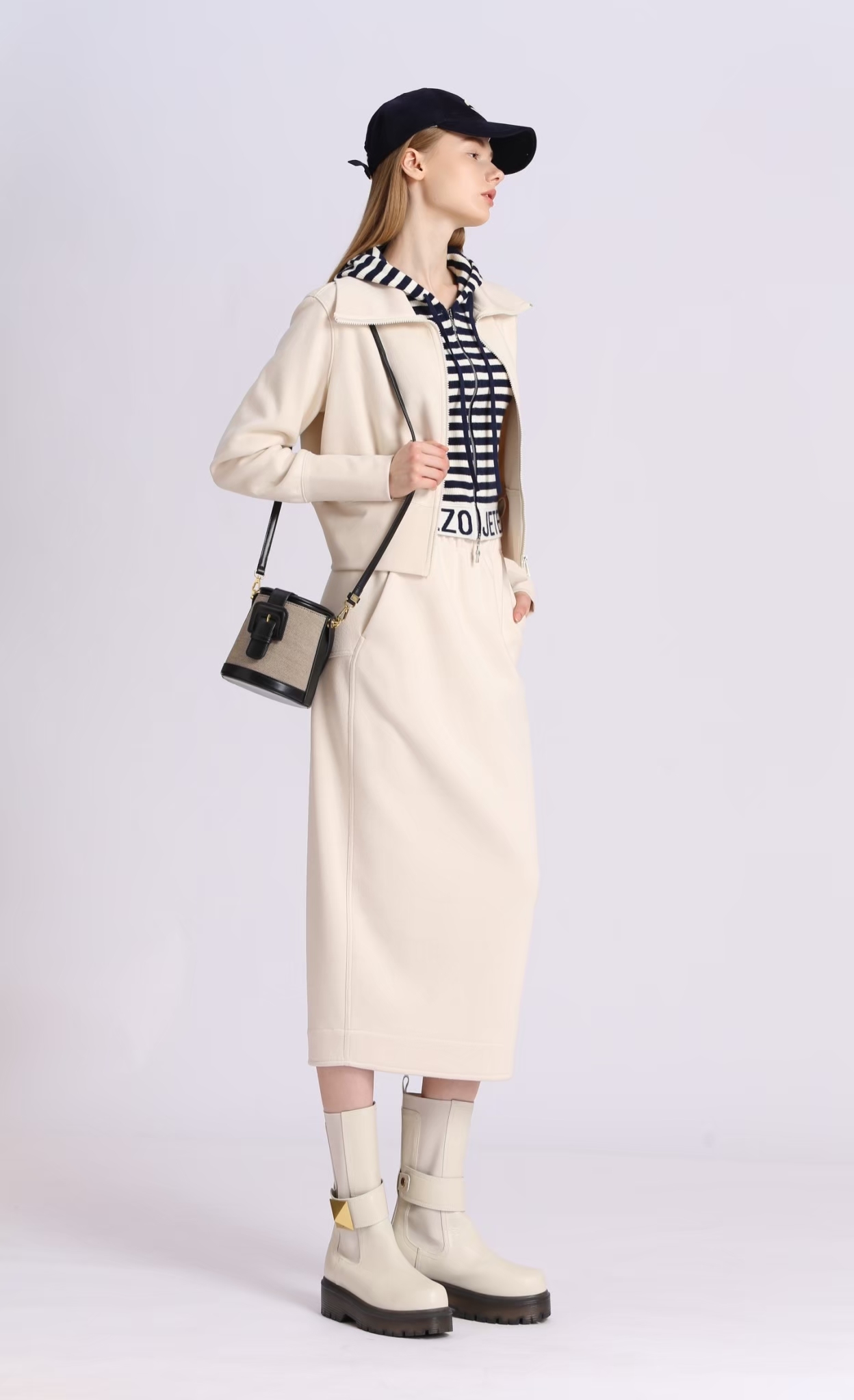 BD15233D1 巴黎條紋針織連帽短版外套