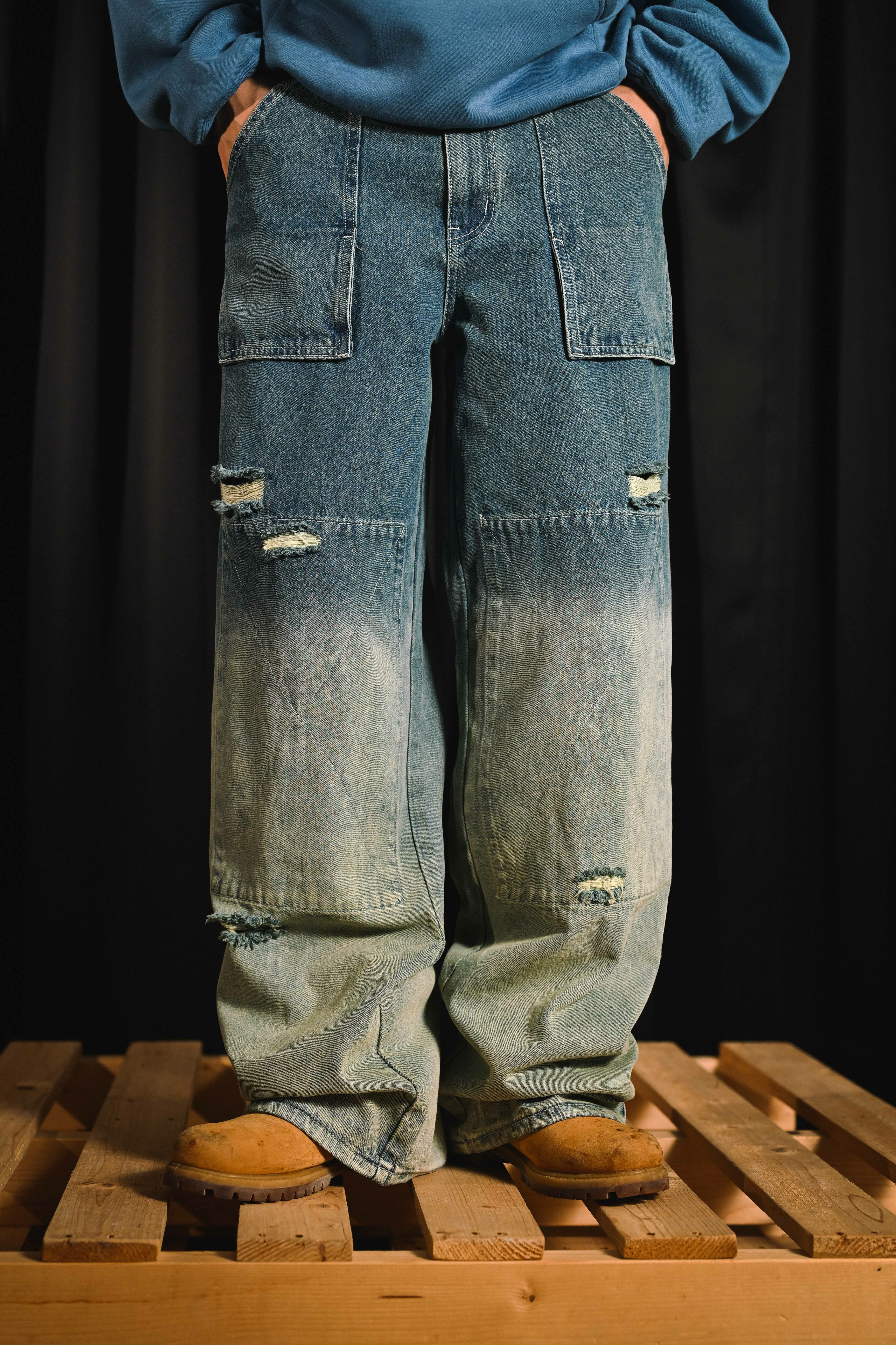 DAMAGED OMBRE WILD LEG JEANS - BLUE