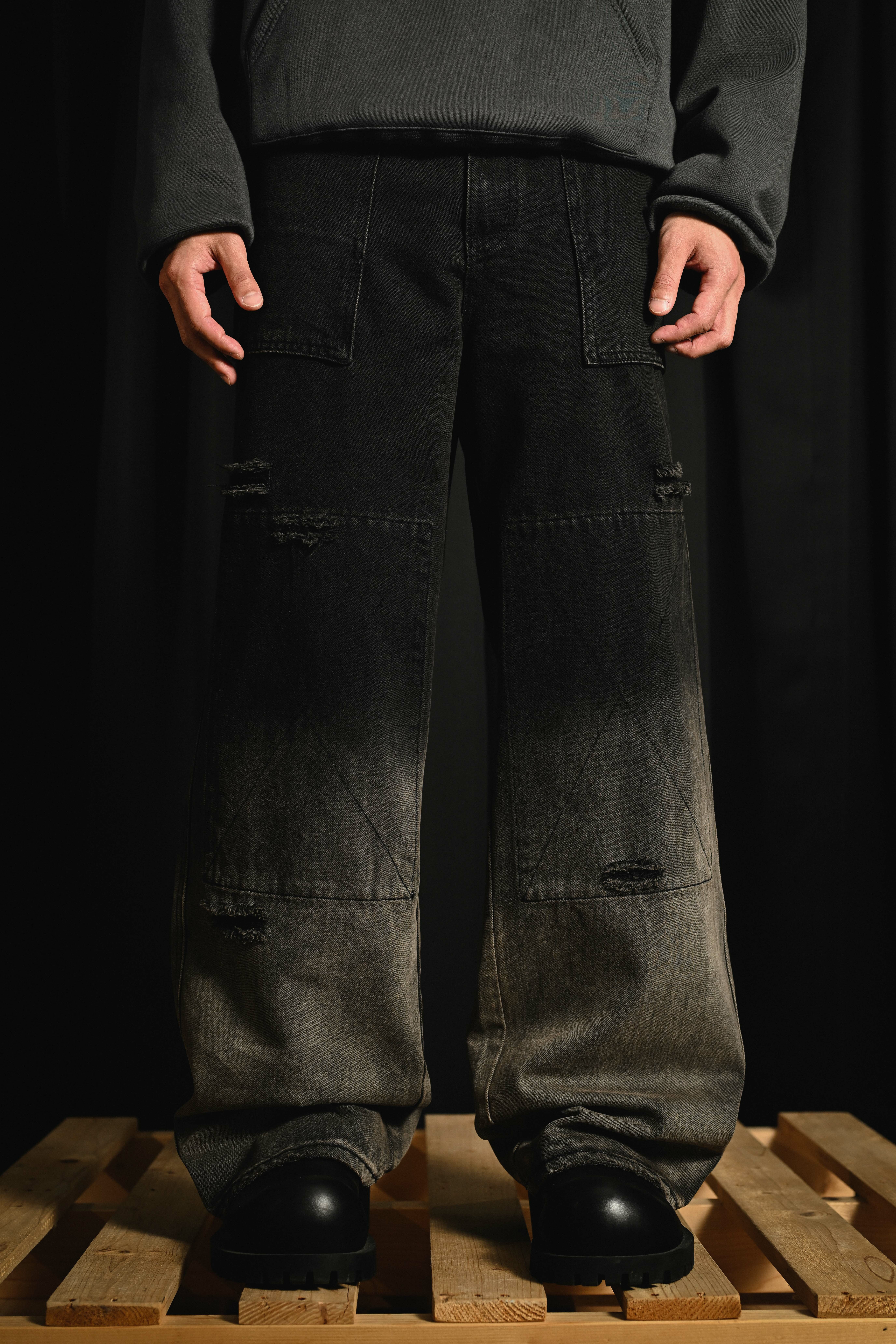 DAMAGED OMBRE WILD LEG JEANS - BLACK