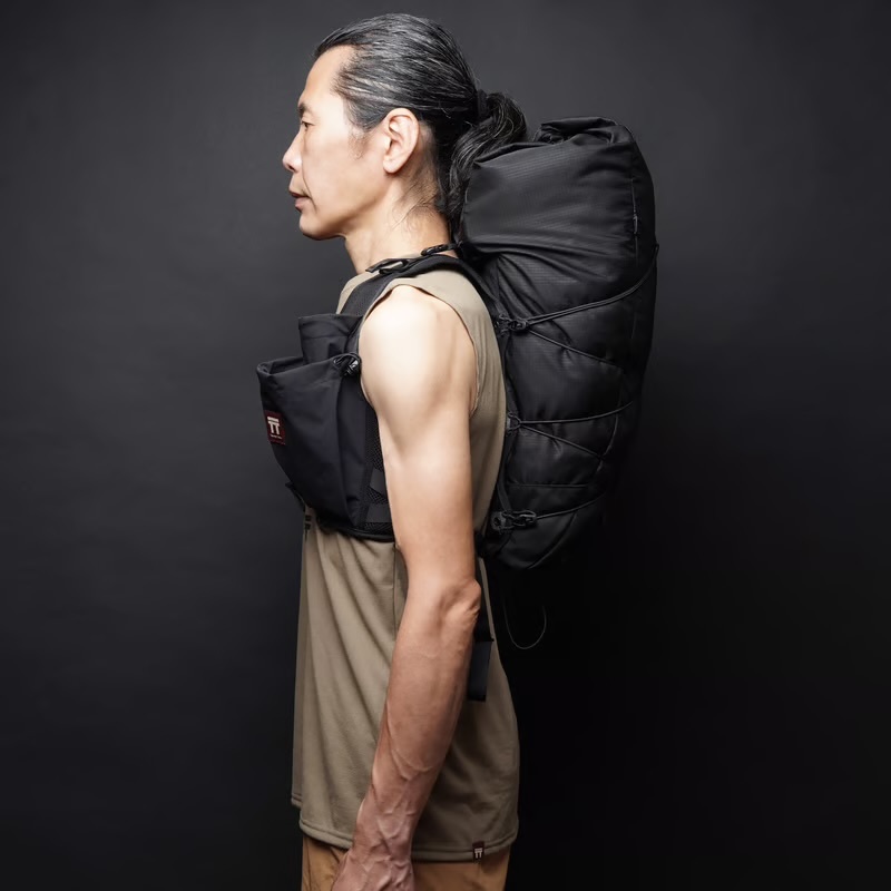 Tabisuke Tabizo】T2 Trail 20L / 越野跑包-黑［包體和背負系統］