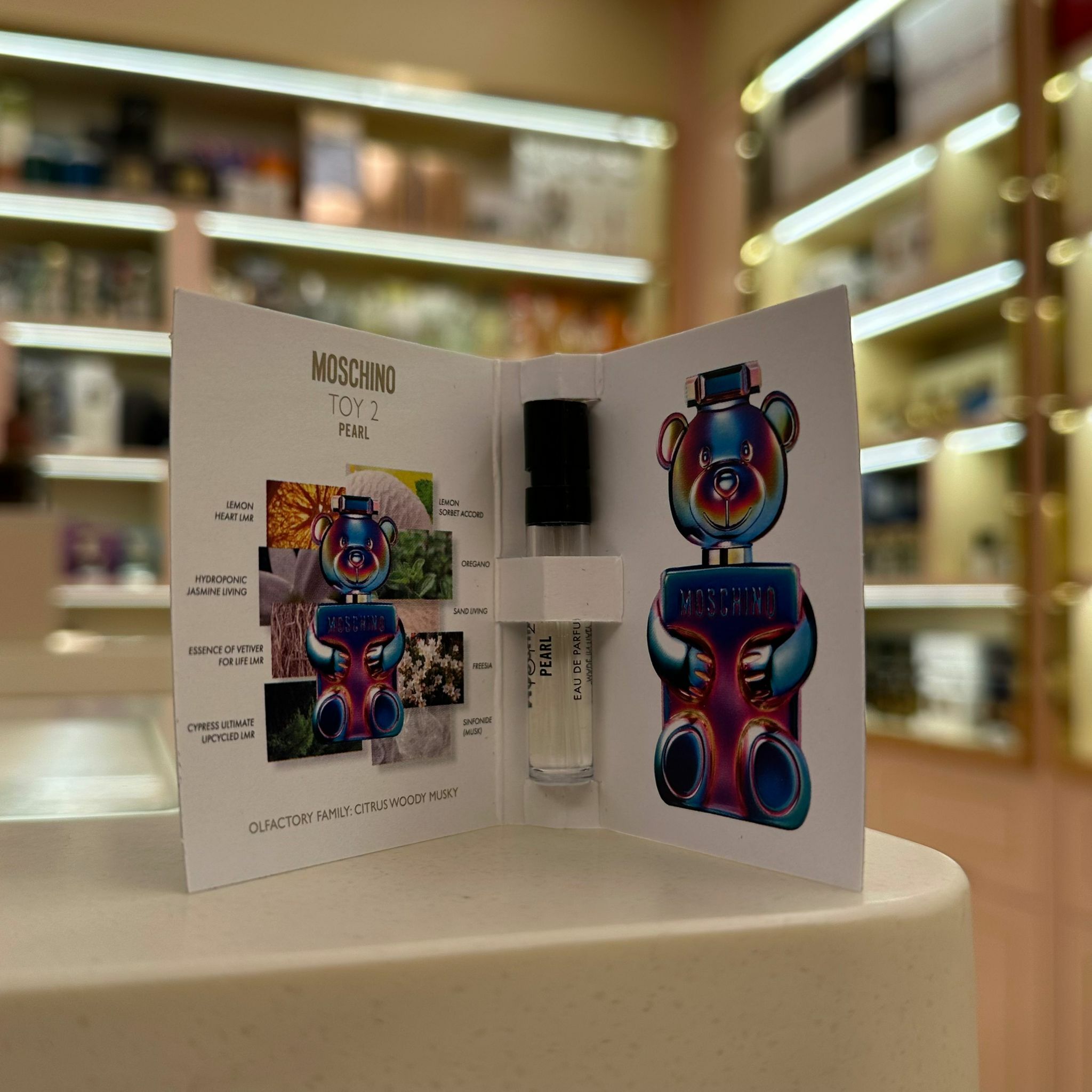 Moschino Toy 2 Pearl EDP 1ml vial
