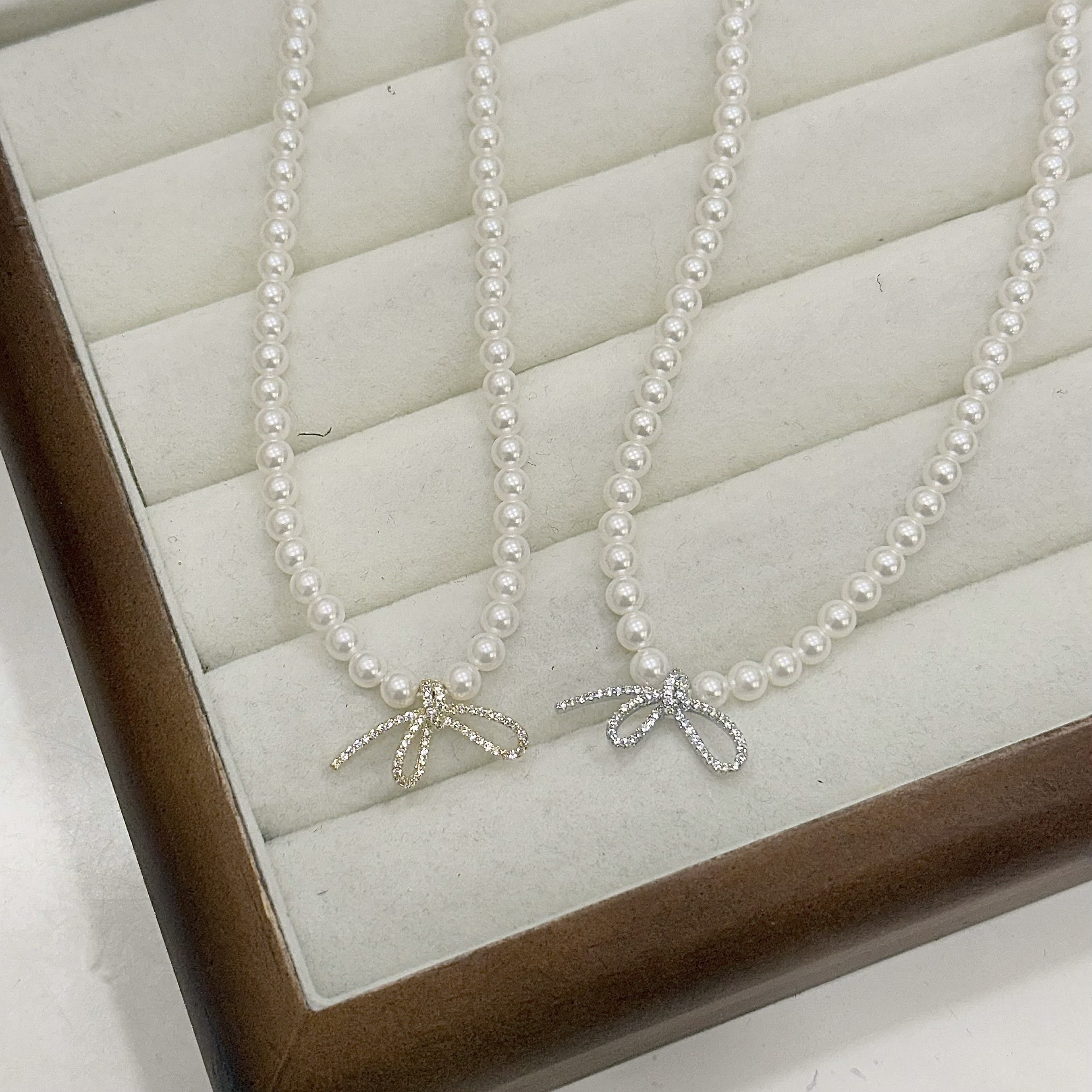 K30排鑽蝴蝶結珍珠頸鏈