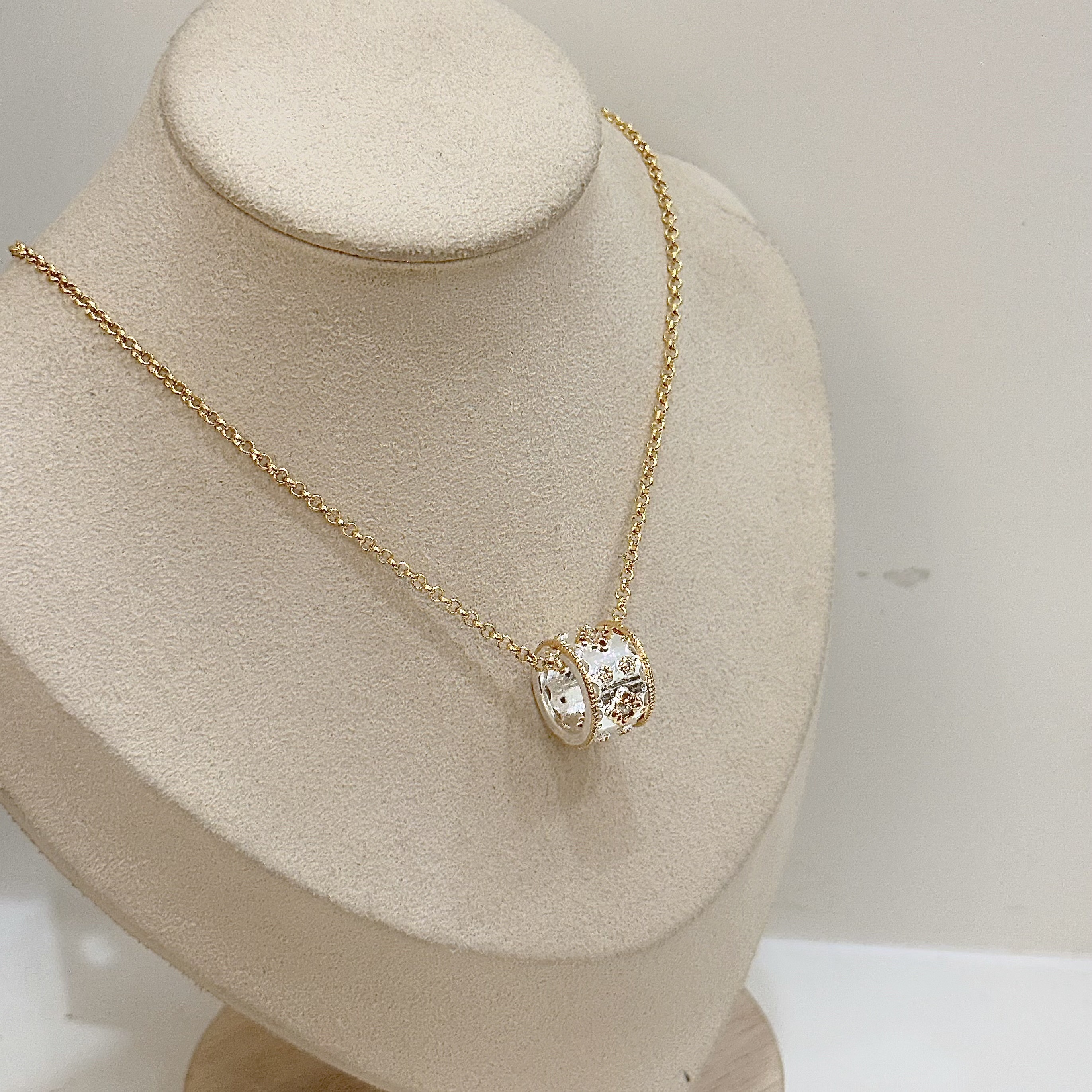 K29宮廷風圓環頸鏈